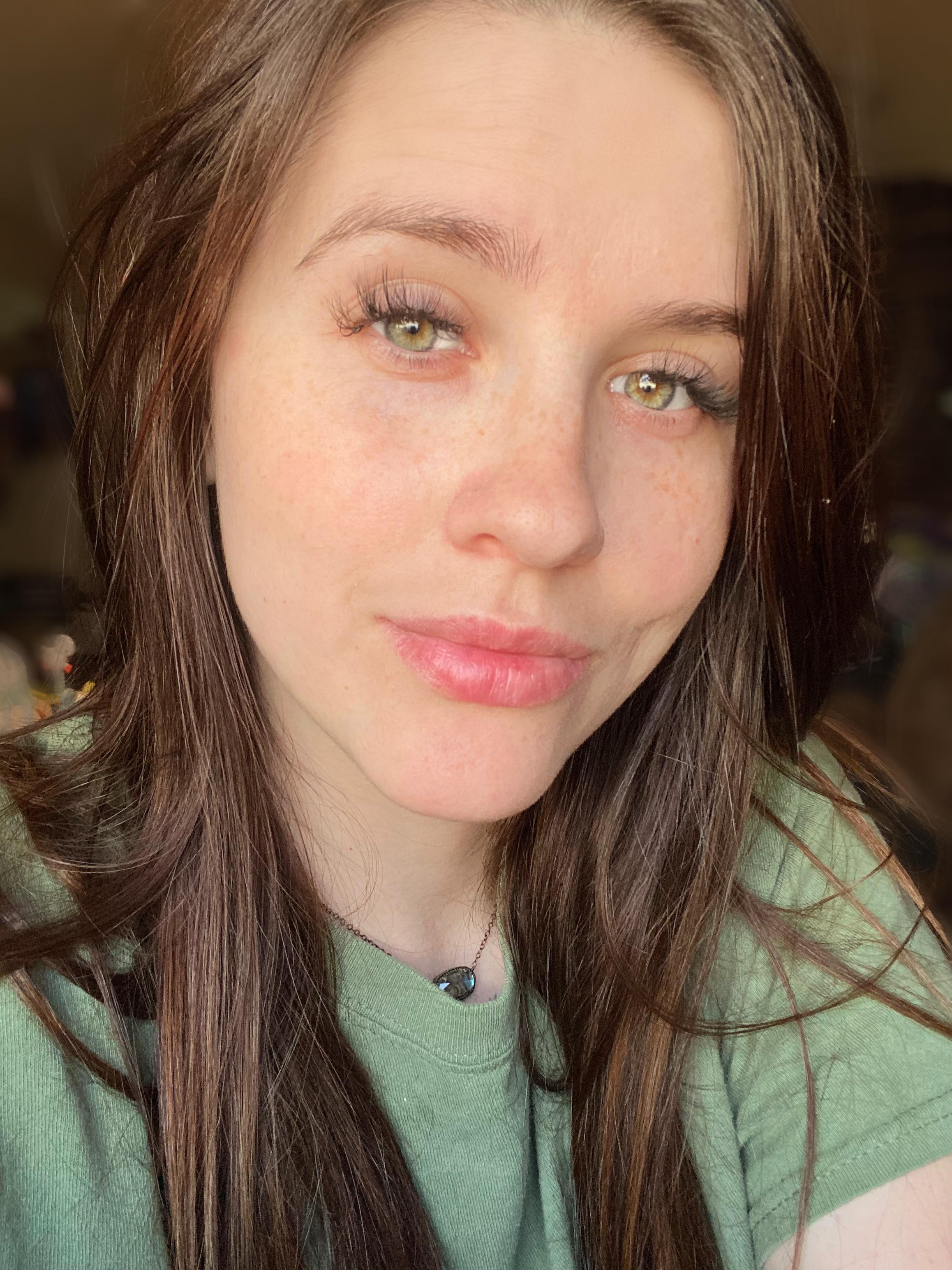 Green Eyes And Freckles 😋 Scrolller