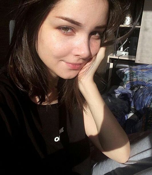 Half Japanese Half Russian Scrolller