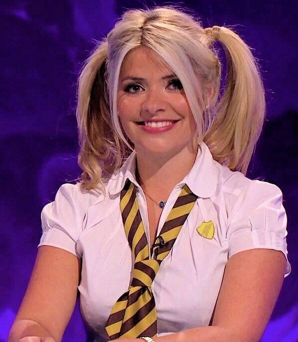 Holly Willoughby Needs Detention 🥵 Scrolller 1012