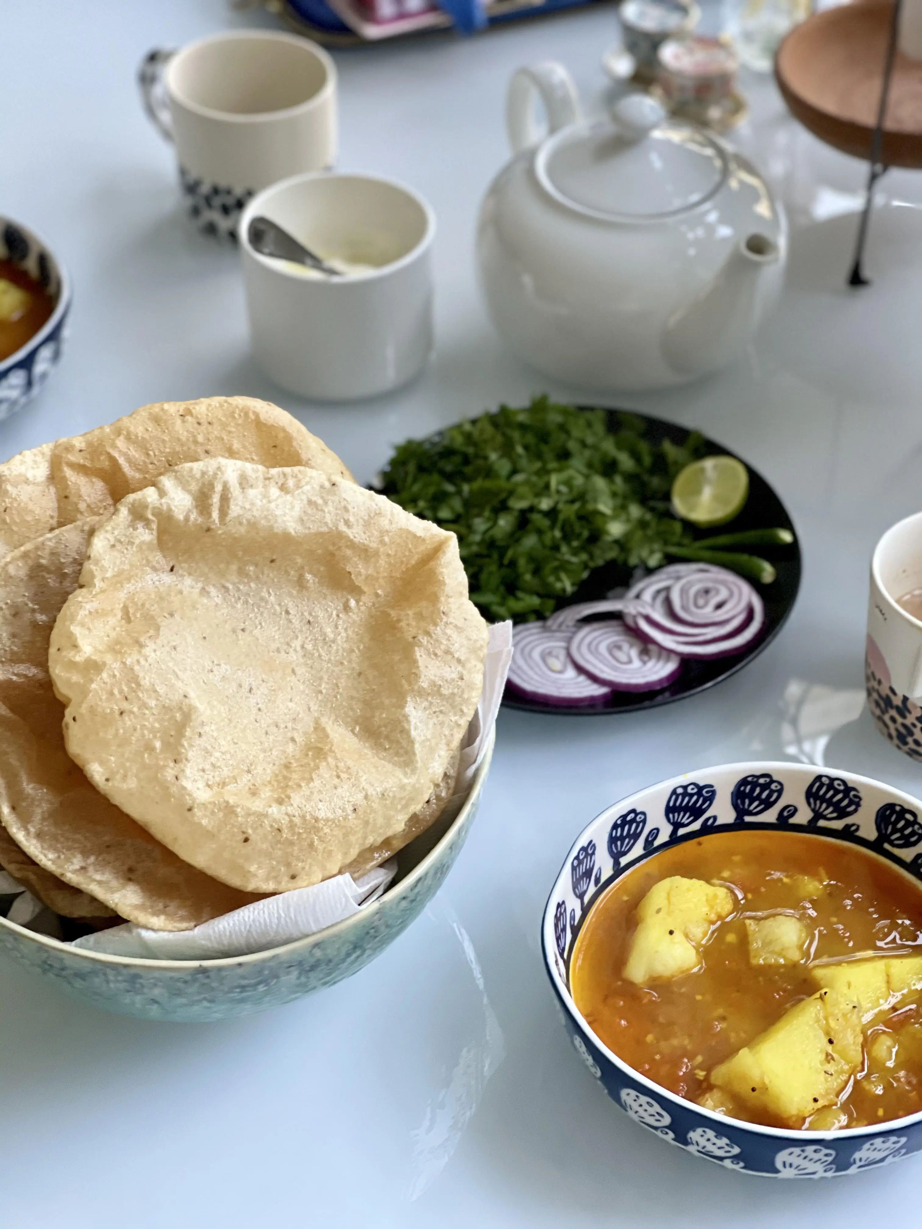 [homemade] Aloo Poori / Alu Puri | Scrolller