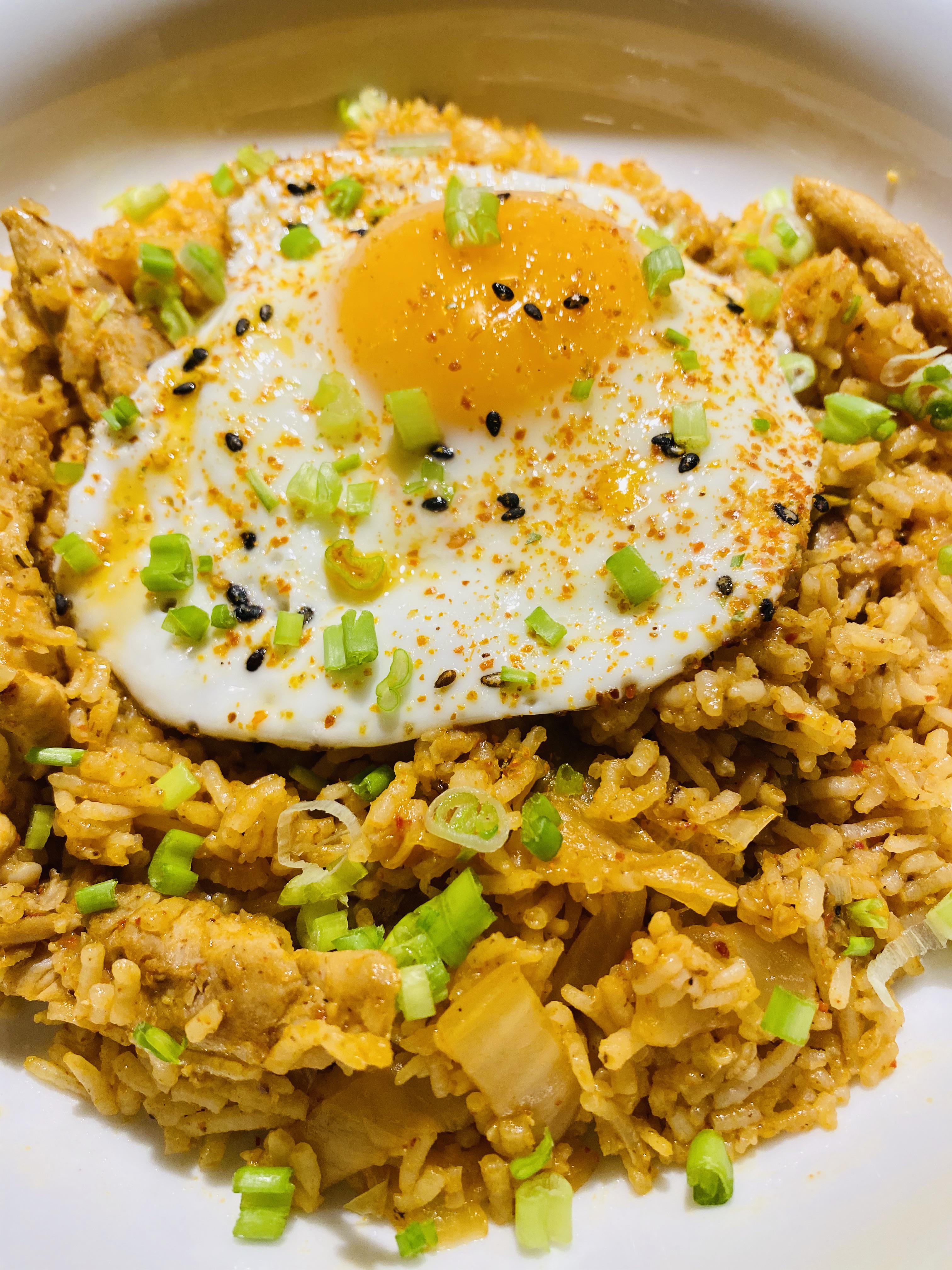 [Homemade] spicy kimchi chicken fried rice with a fried egg | Scrolller