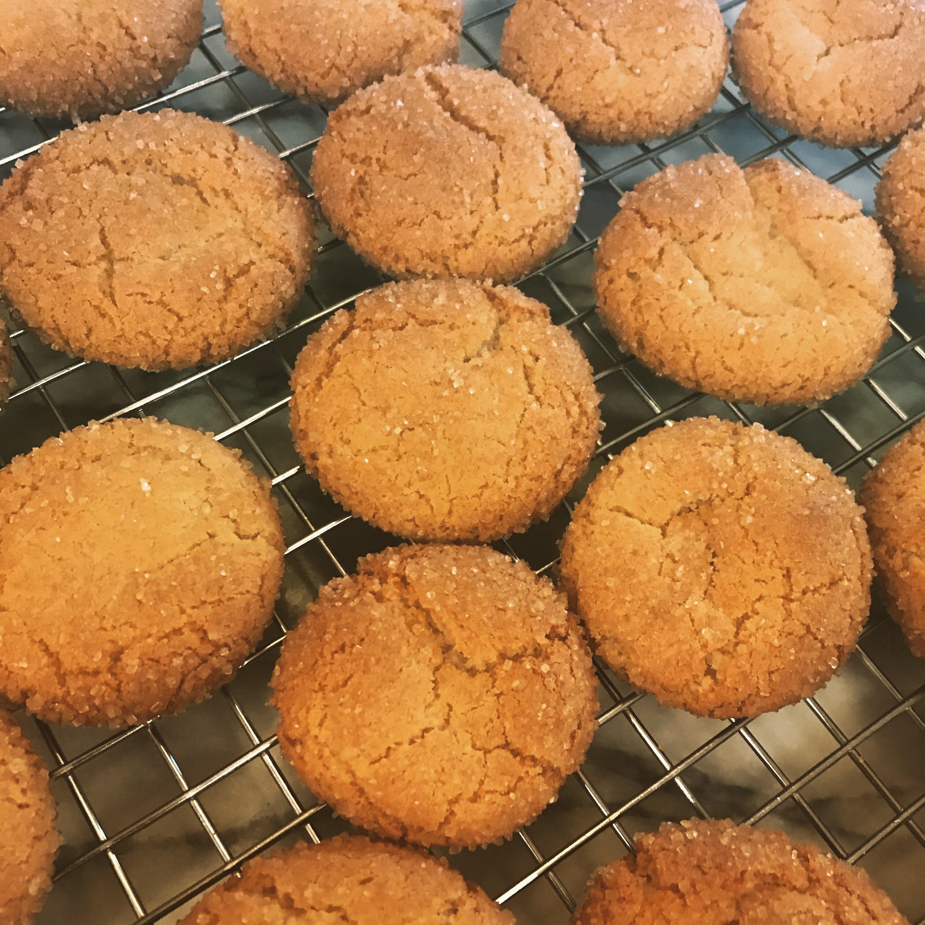 Honey Cookies crunchy outside, chewy inside, rich honey taste and super easy! Scrolller
