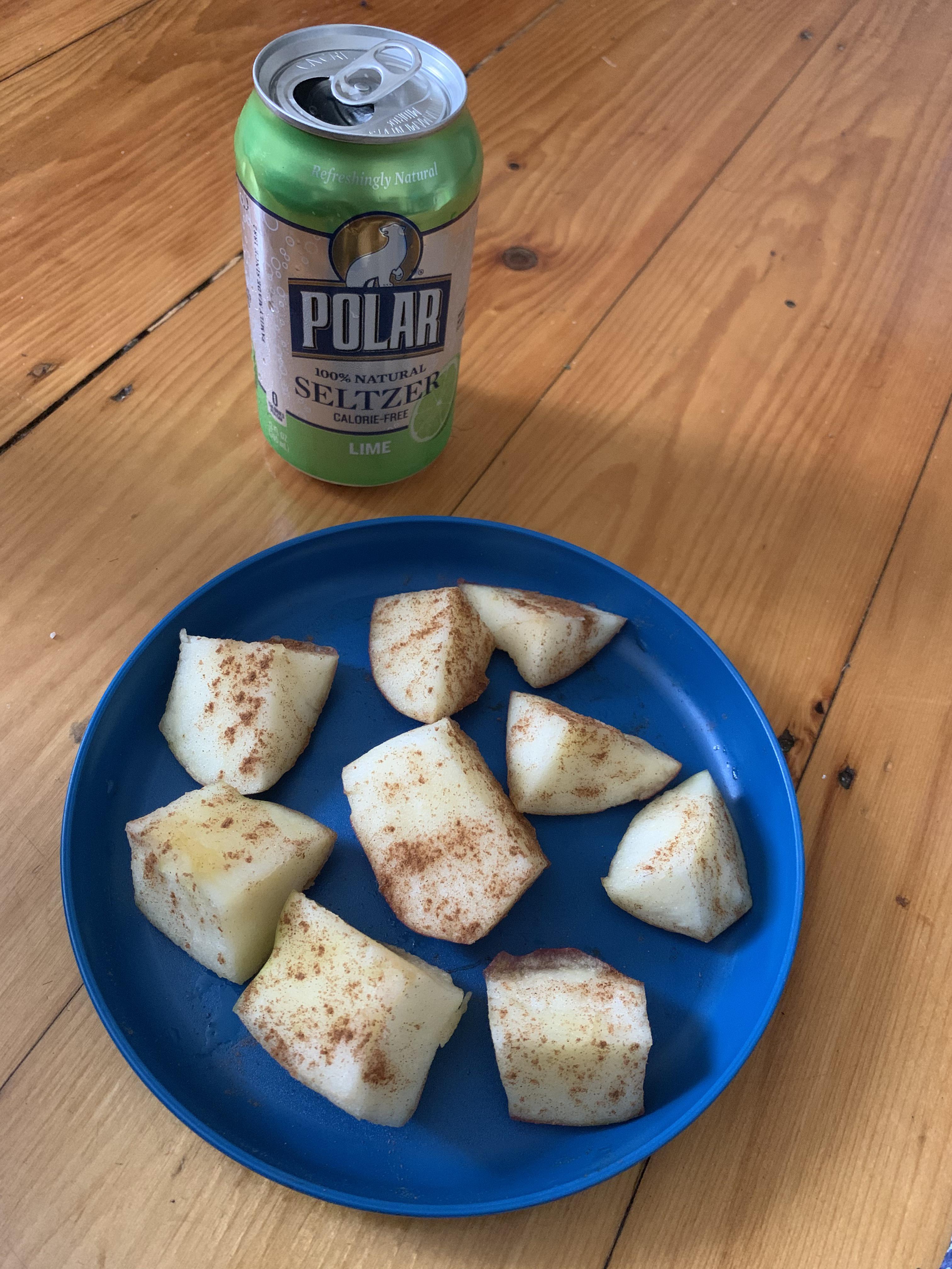 honeycrisp apple with cinnamon and sparkling water just to feel