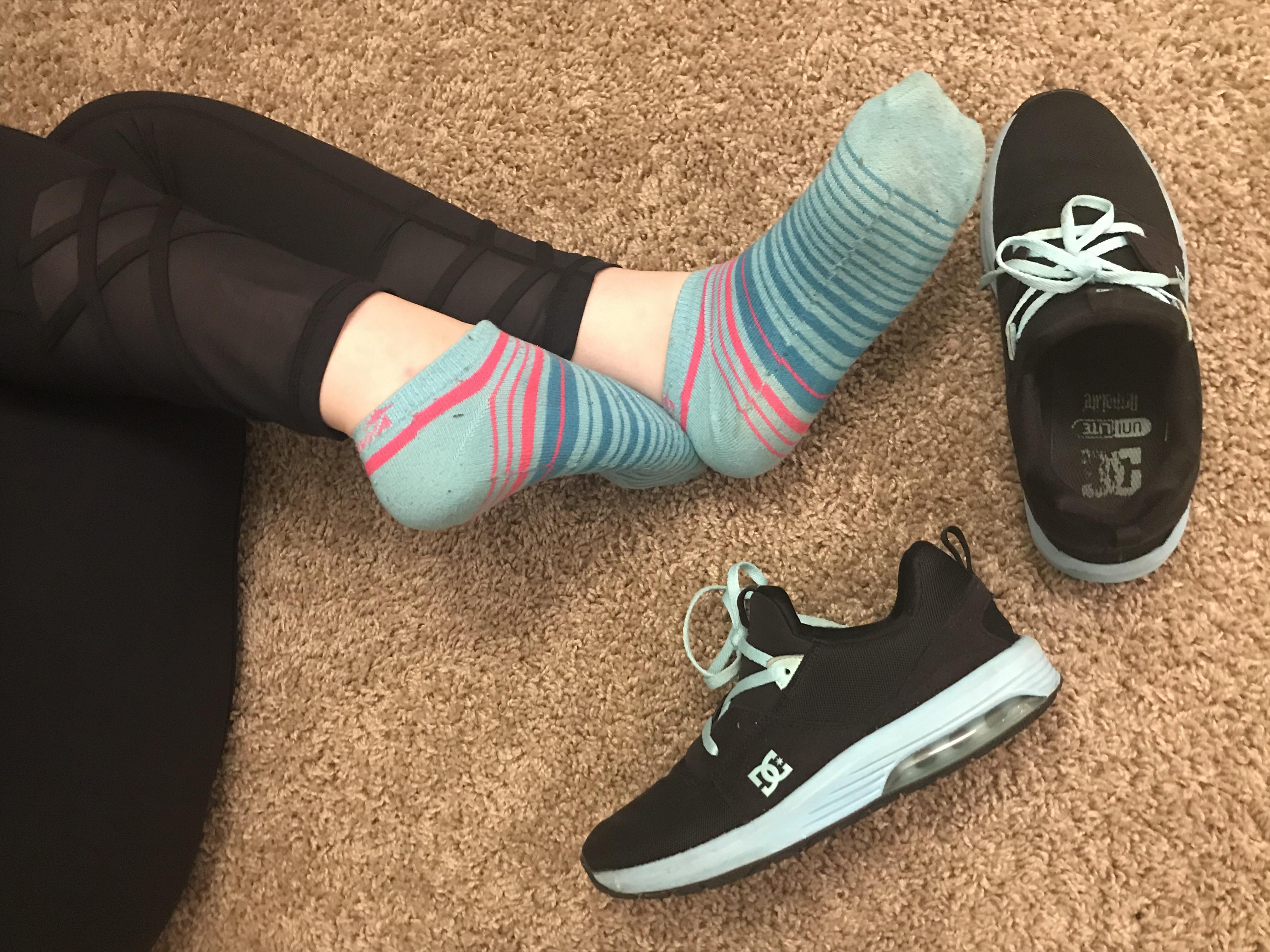 Fresh Out Of The Shoes Scrolller