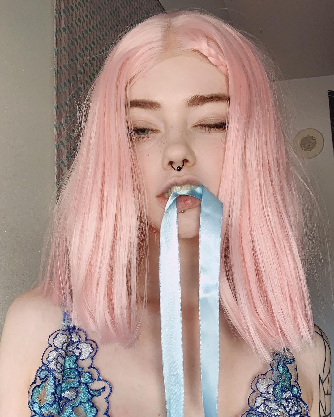 I Want To Tie This Pretty Bitch Up And Fuck Her Face So Hard Scrolller