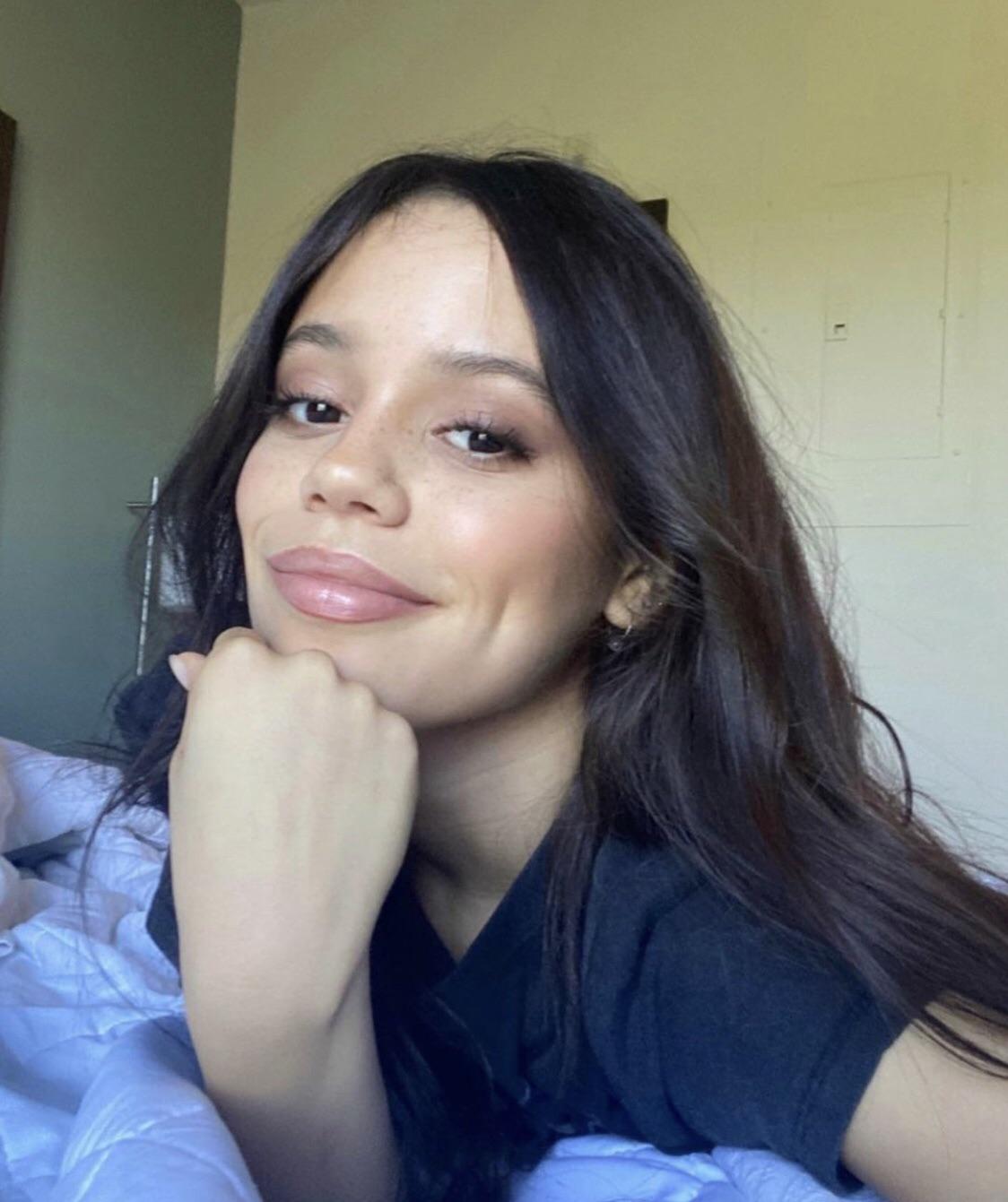 Jenna Ortega is begging for ropes of hot cum on her face | Scrolller