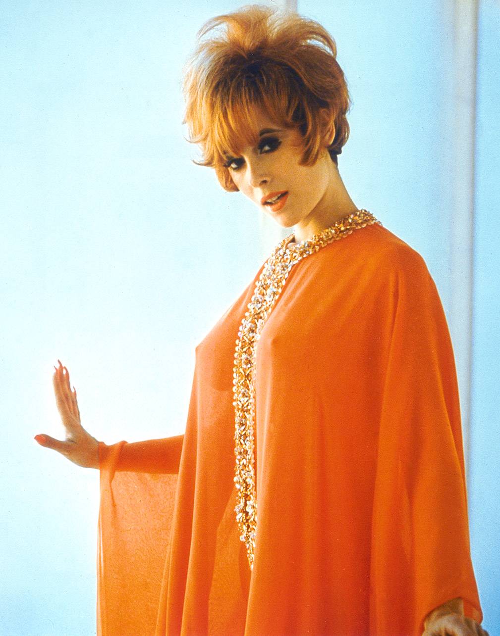 Jill St. John Scrolller