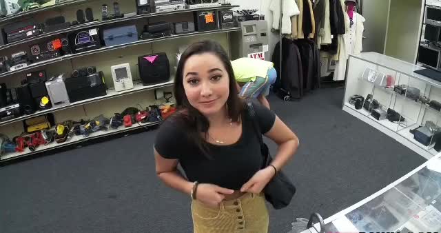 Karlee Grey Flashing In A Store Scrolller