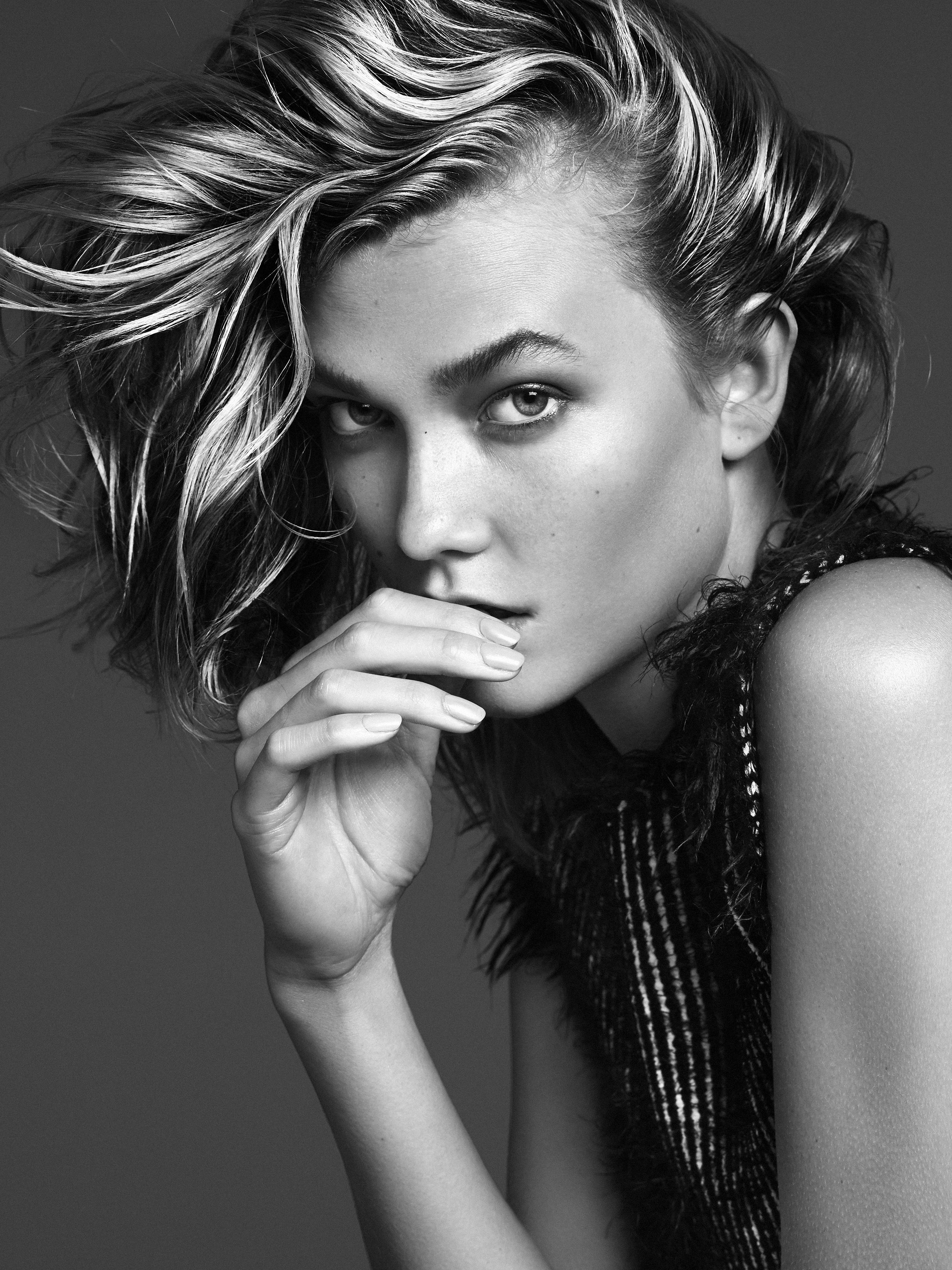 Karlie Kloss | Scrolller