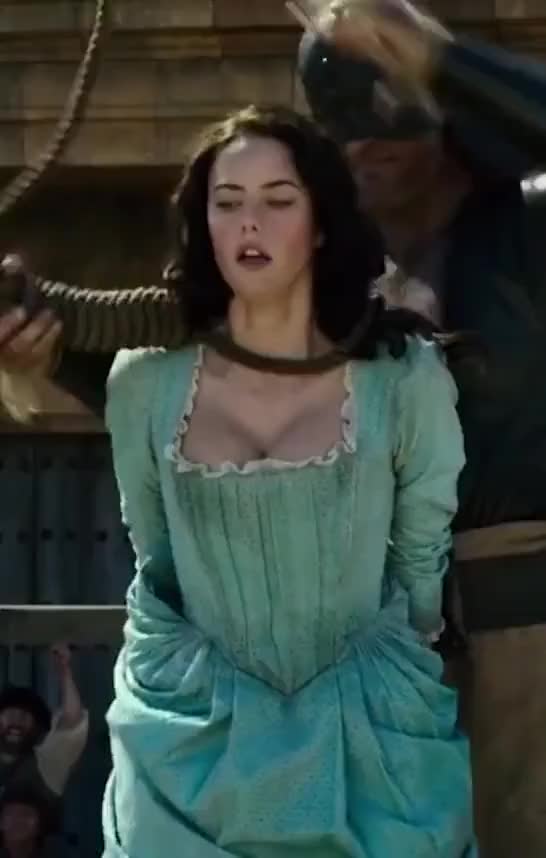Kaya Scodelario jiggly boobs | Scrolller