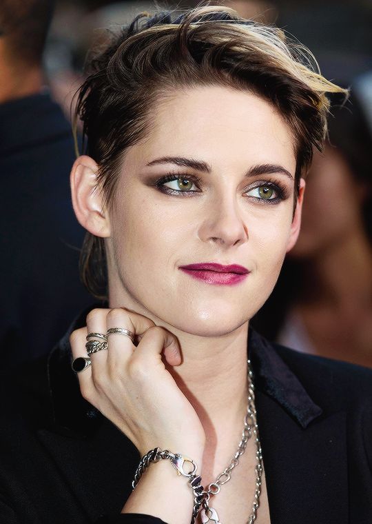kristen-stewart-6cx8hhadz9-540x760.jpg
