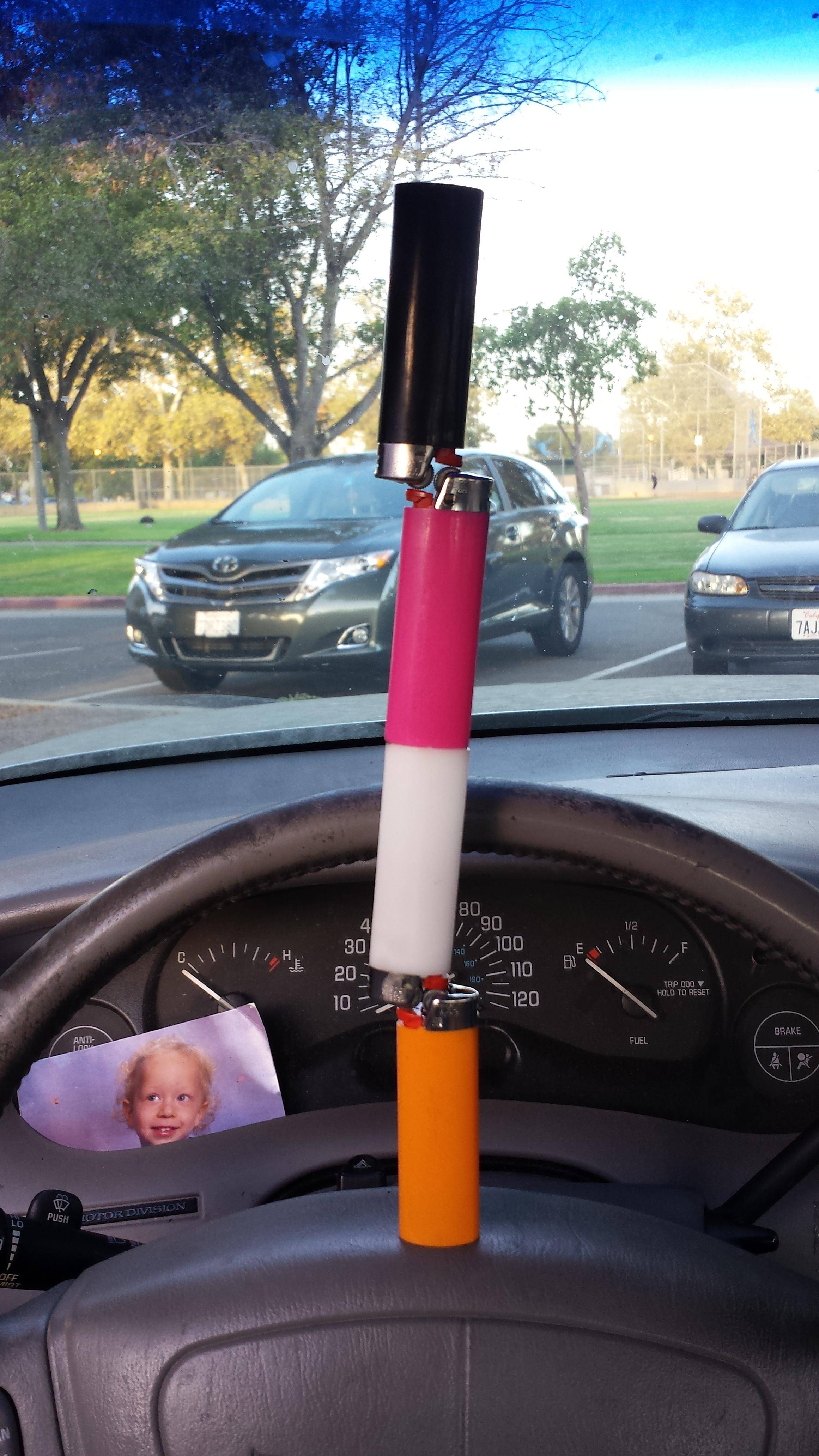 Lighters on a steering wheel Scrolller