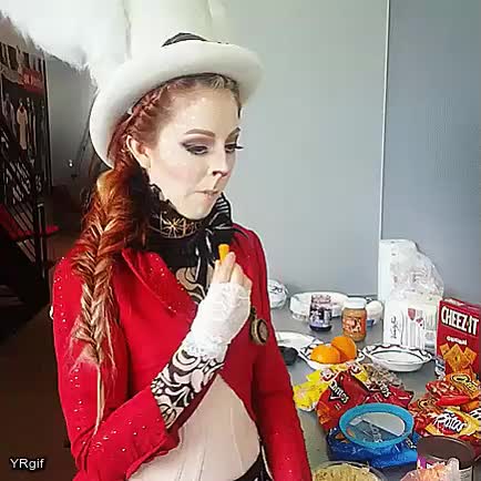 Lindsey Sterling taking snack break on set of her latest video. | Scrolller