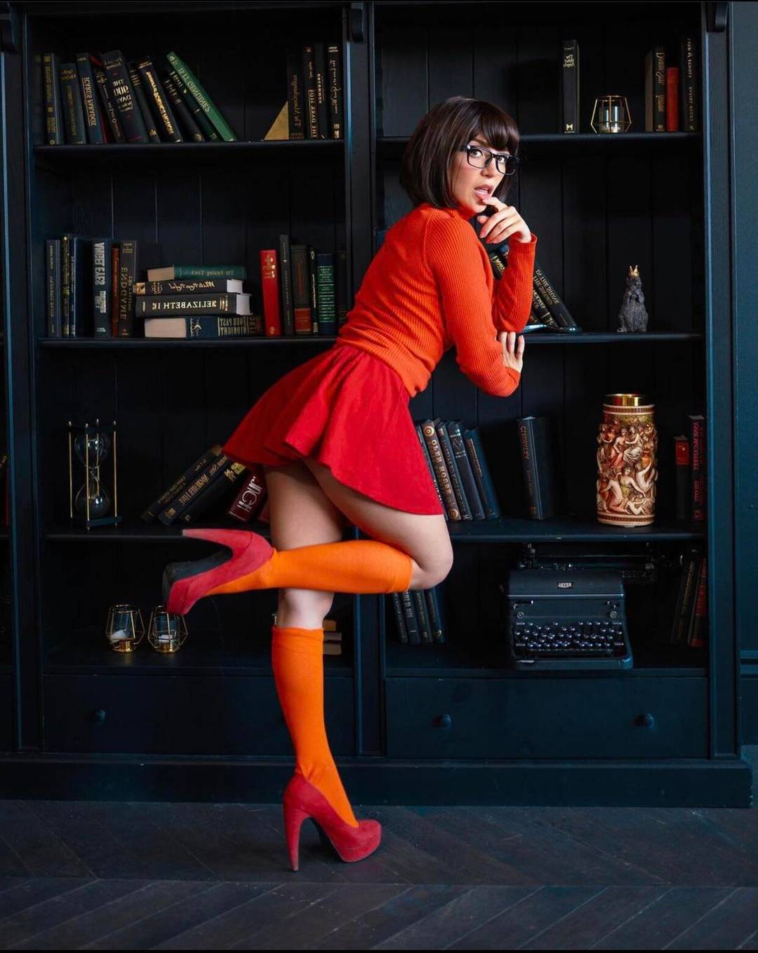 Lisa Mancinerh Scrolller