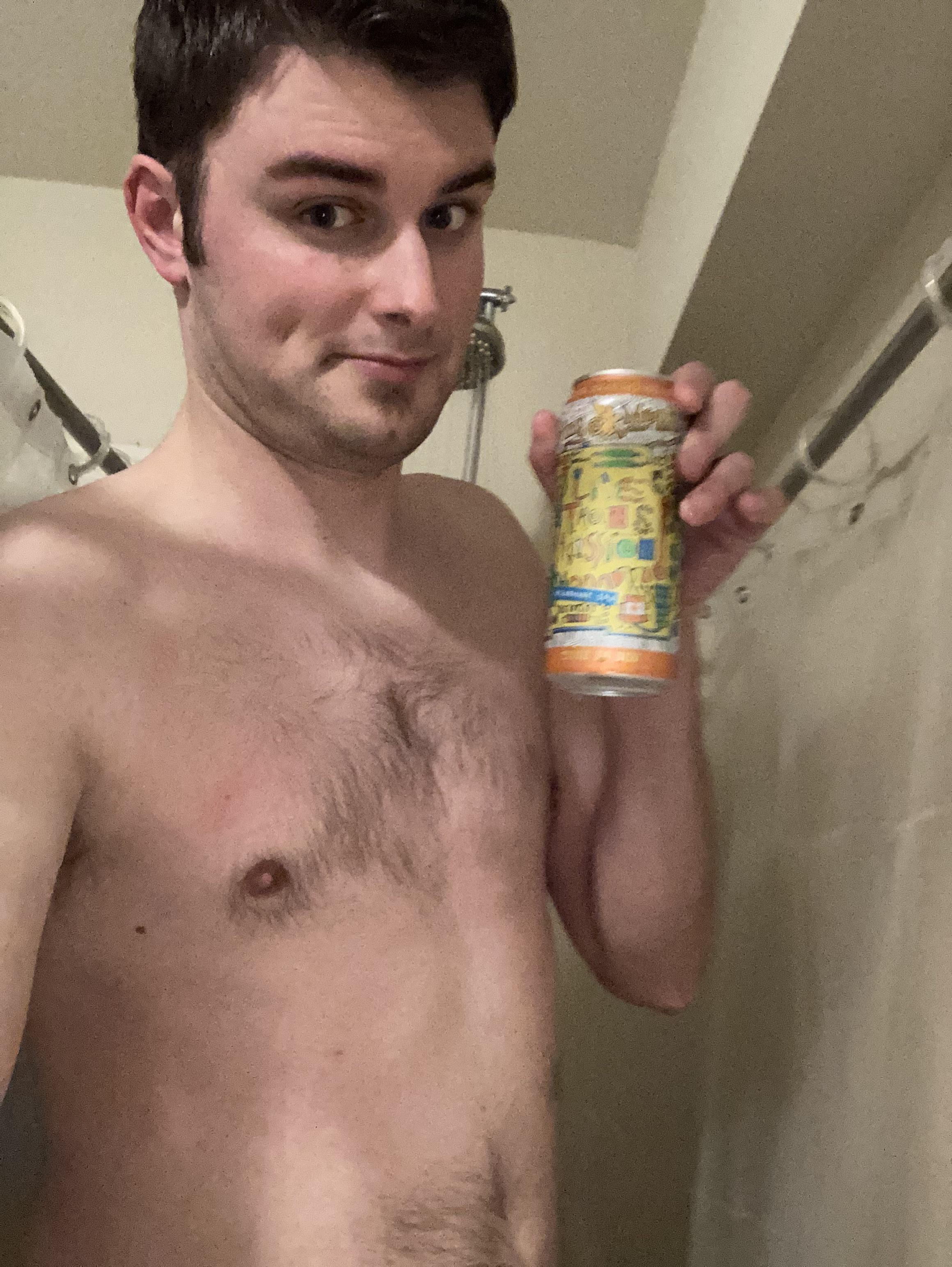 Live Transmission Milkshake IPA by Flying Monkeys Craft Brewery. Smooth ...