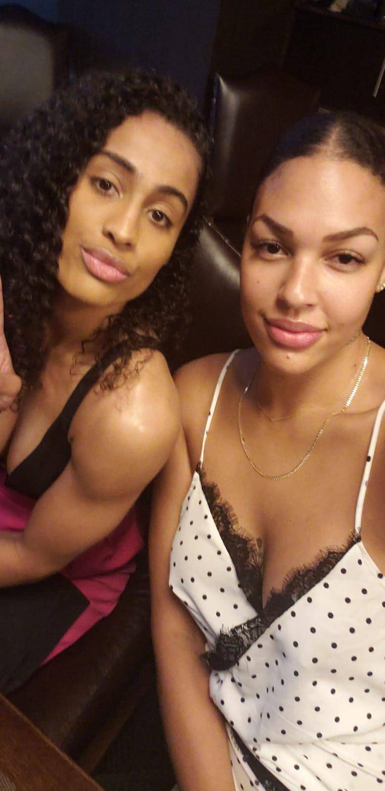 Liz Cambage & Skylar Diggins | Scrolller