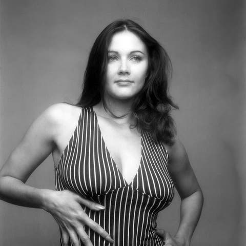 Lynda Carter Scrolller