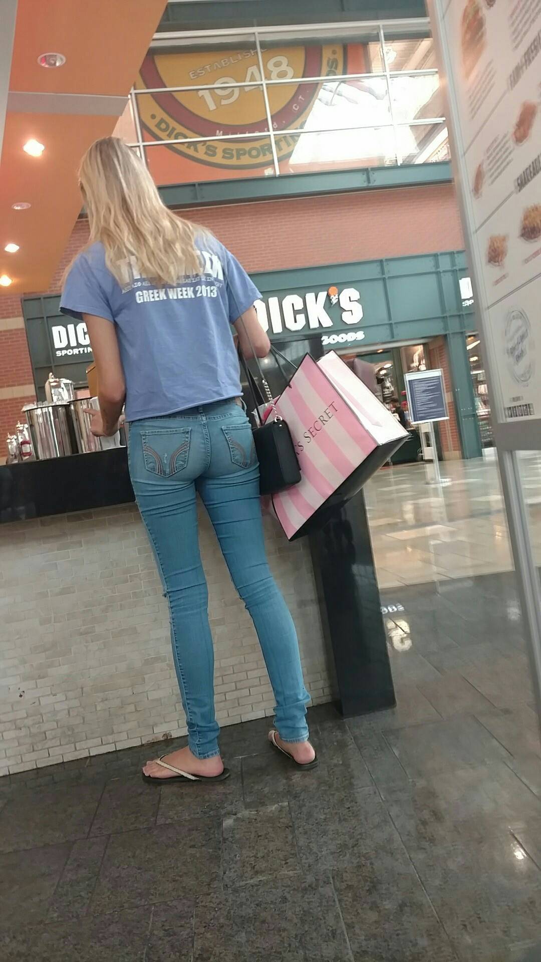 Mall Hottie More In Comments Scrolller