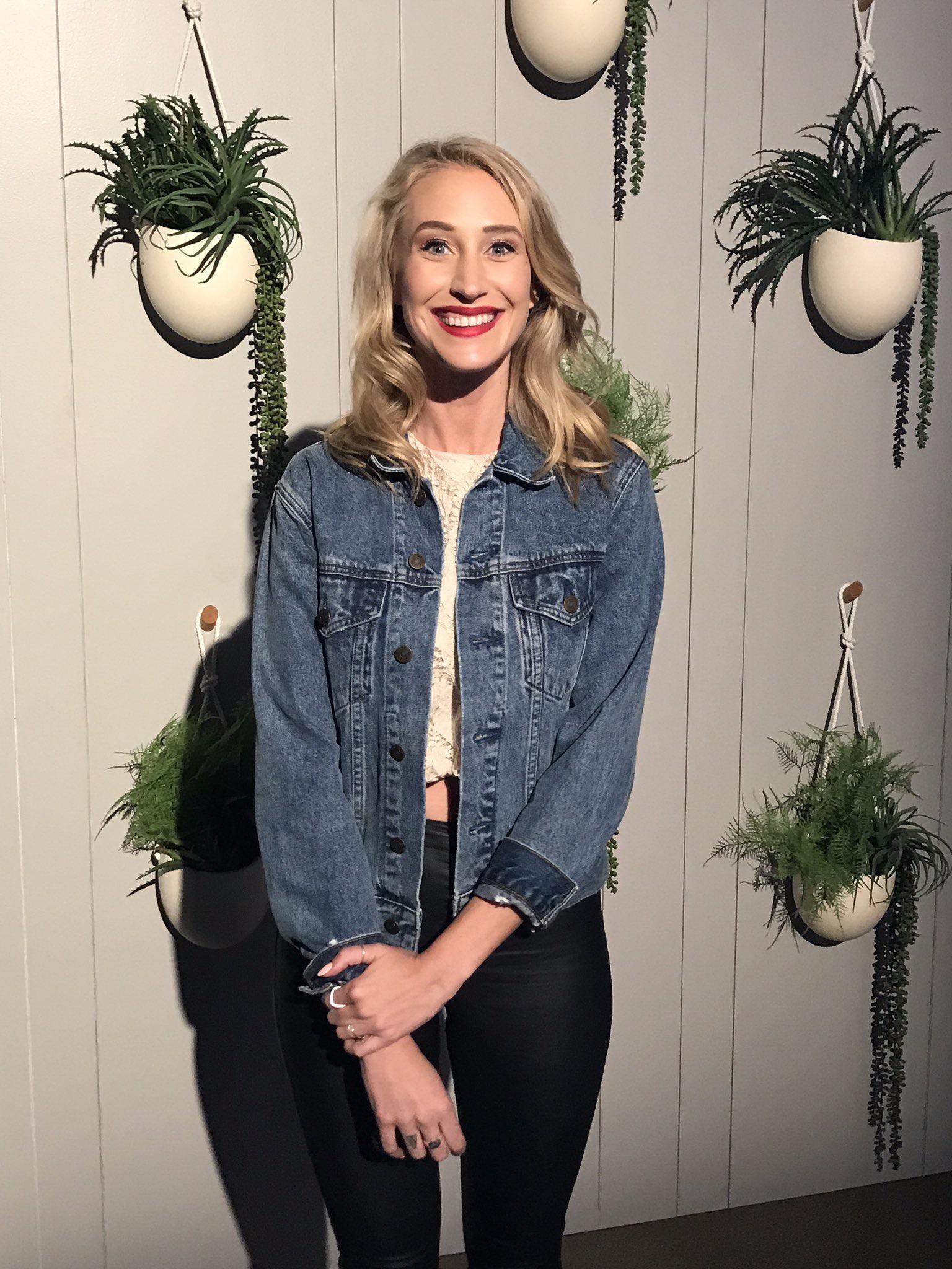 Maude Garrett At A Special Showing Of Homecoming Scrolller