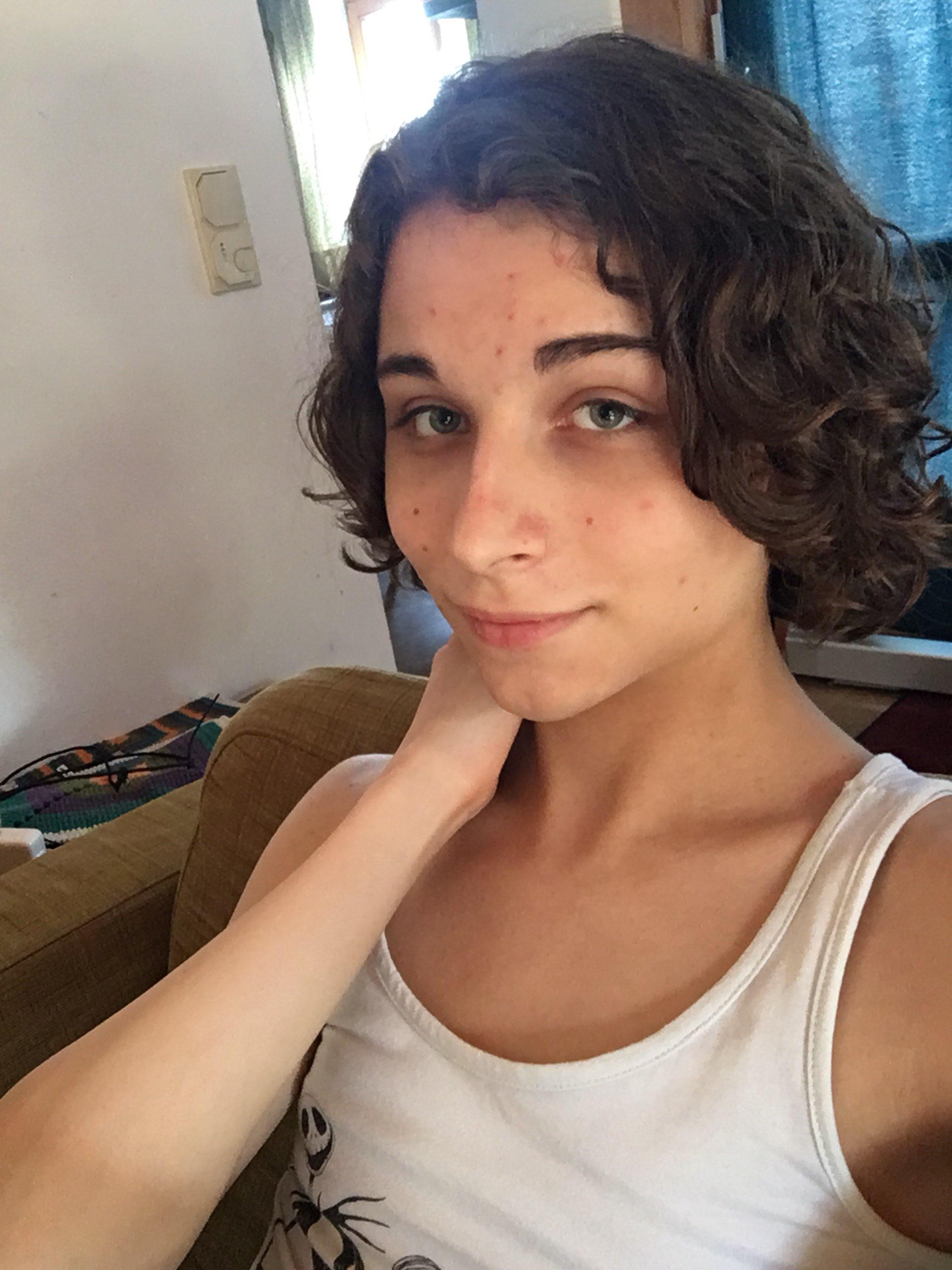 Mtf 20y O 2 Months Hrt No Makeup Do I Pass Scrolller