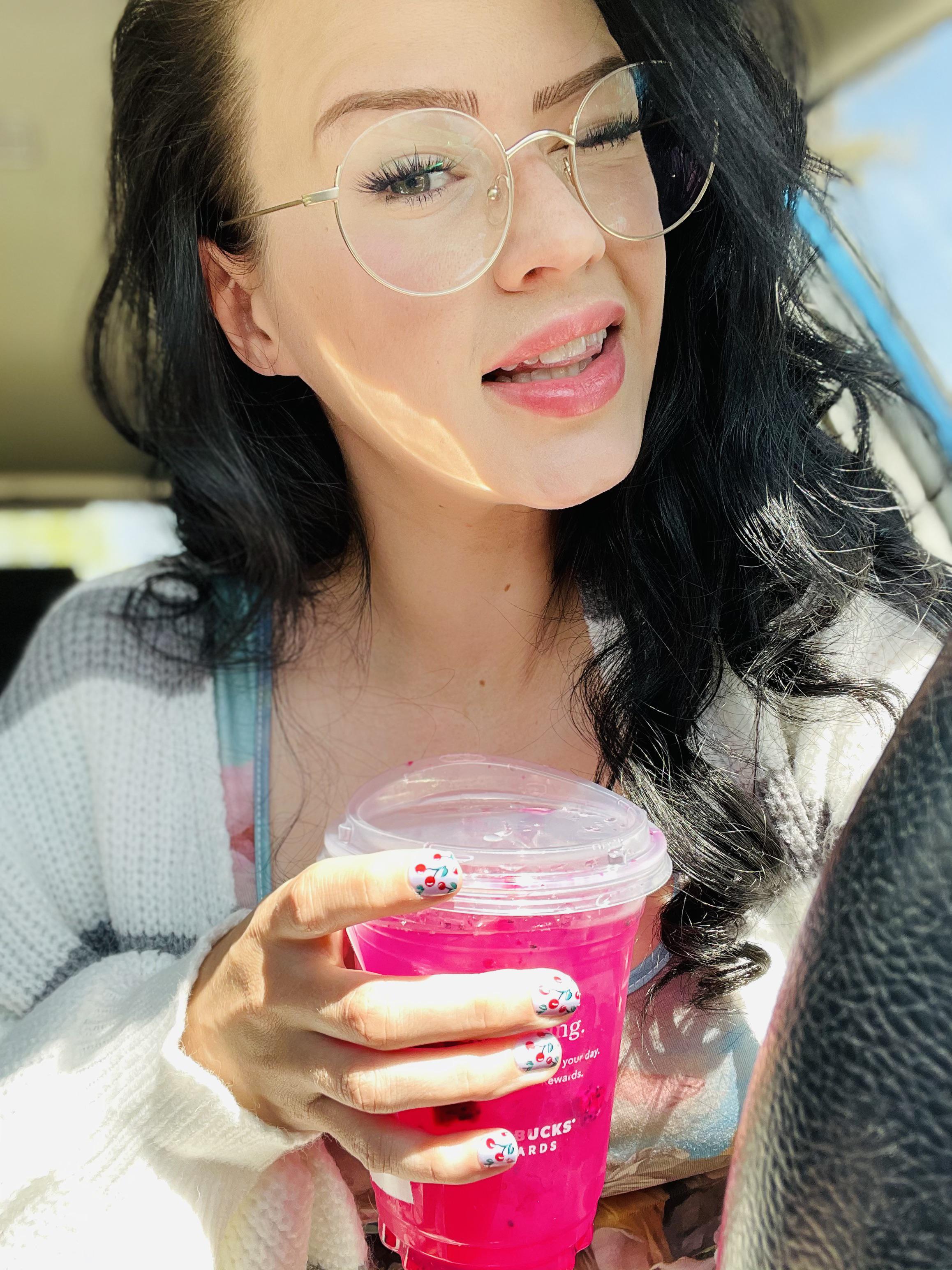 My drink looks like radioactive pomegranate. Tastes good though. 🤷🏻‍♀️