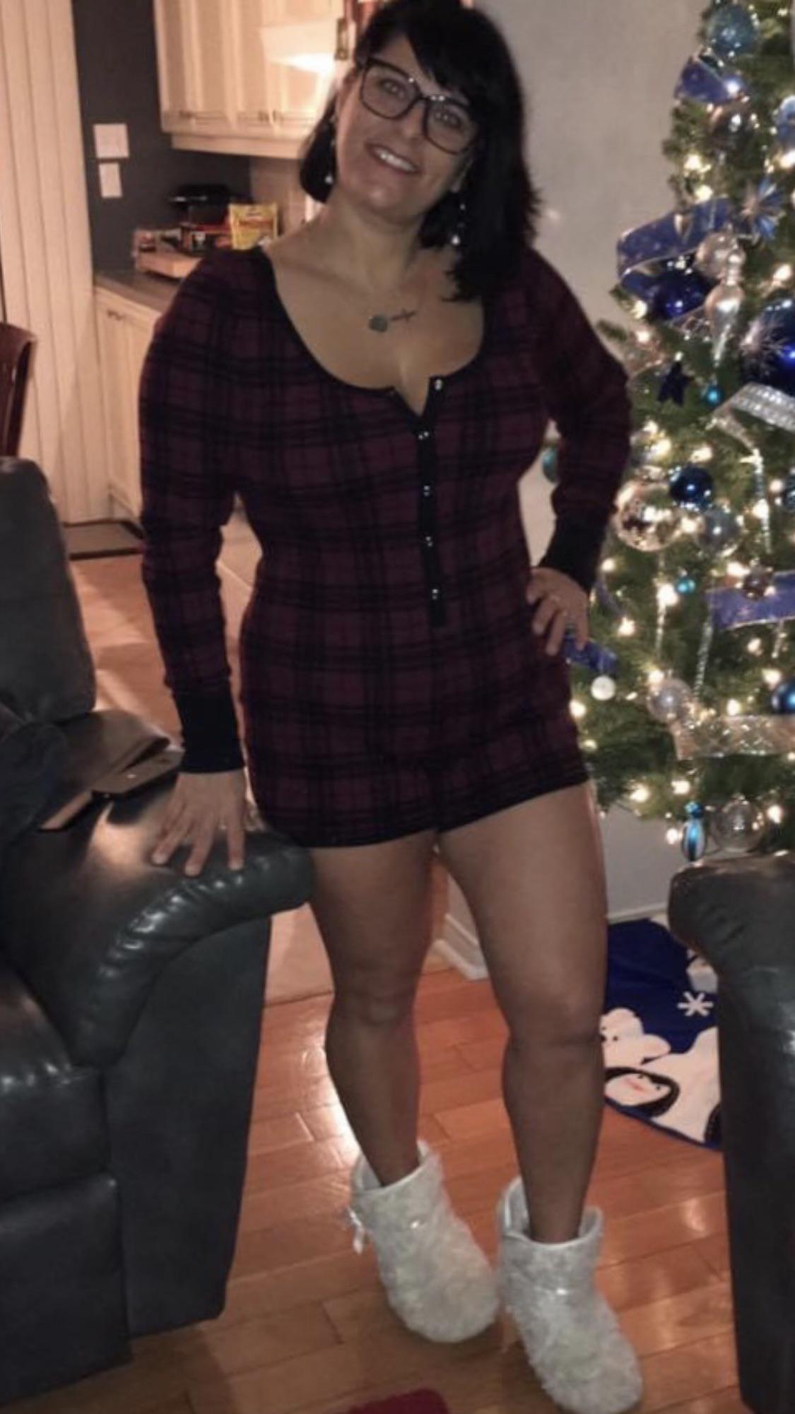 Sexxxy mom Scrolller