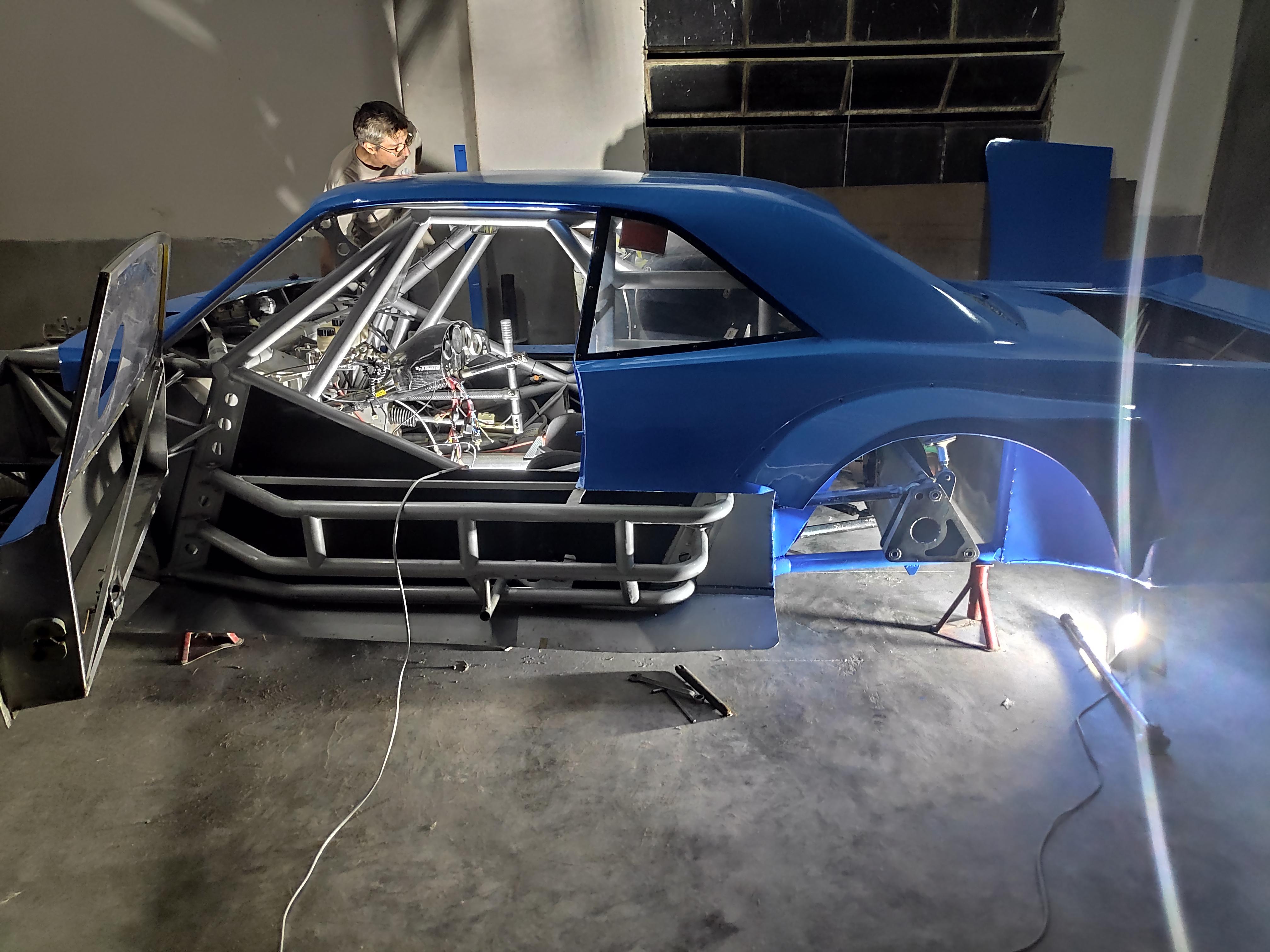 Name the car. | Scrolller