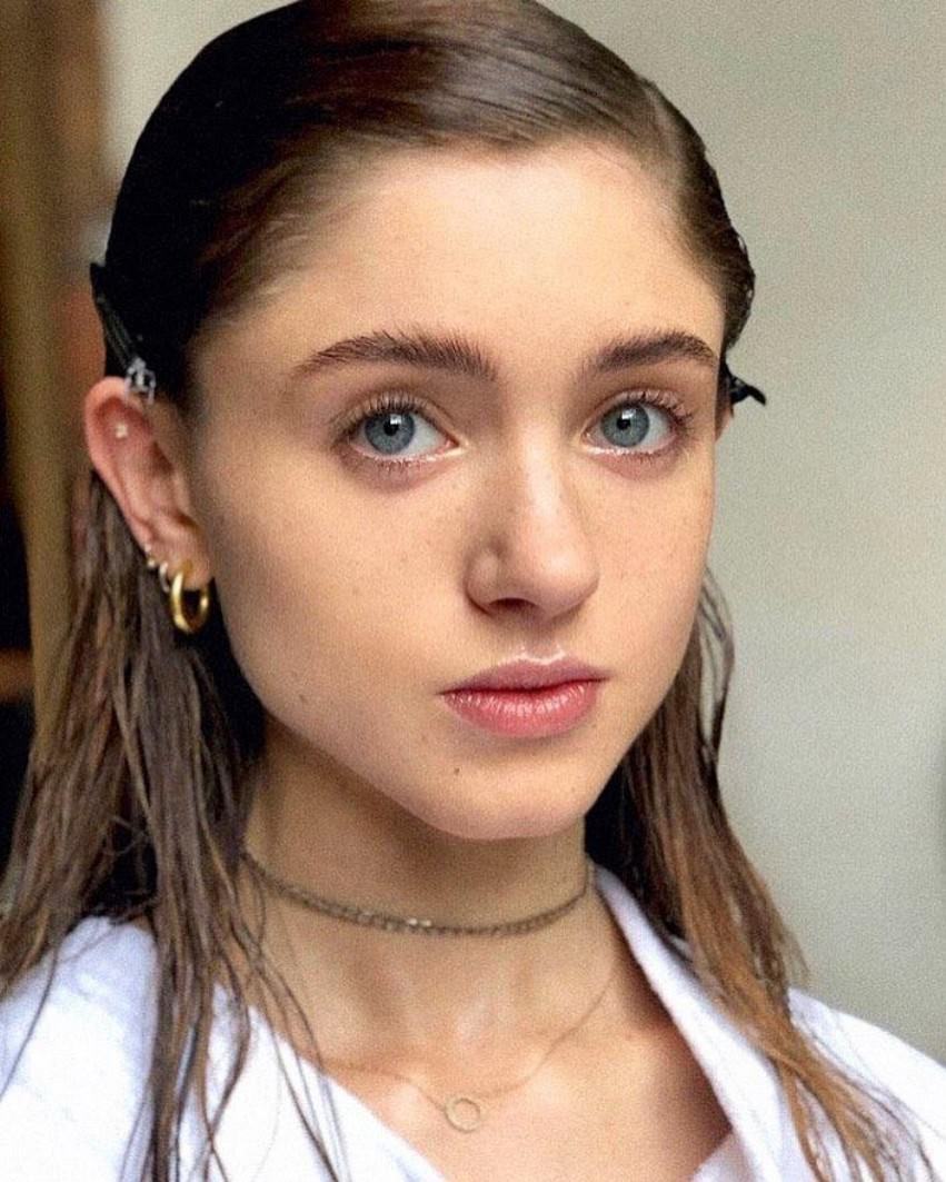 Natalia Dyer S Face Would Get Ruined Scrolller