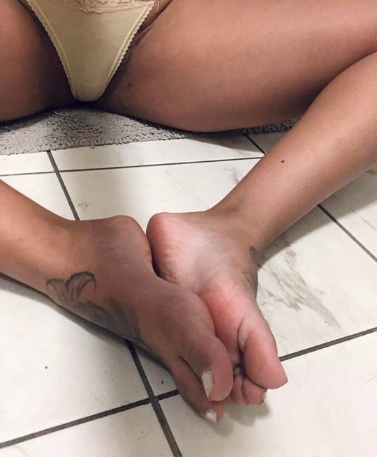 Need a foot massage 😜