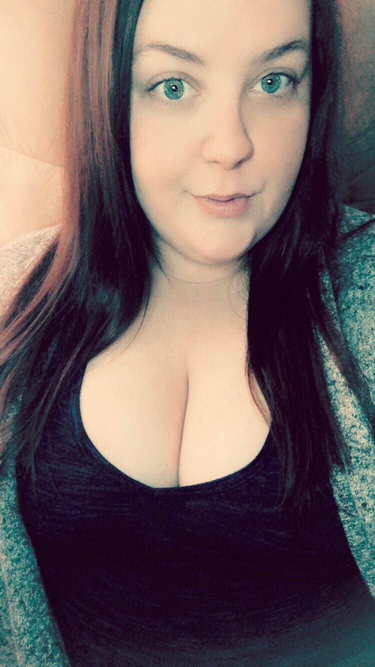 No makeup kinda day. 🤪 Scrolller