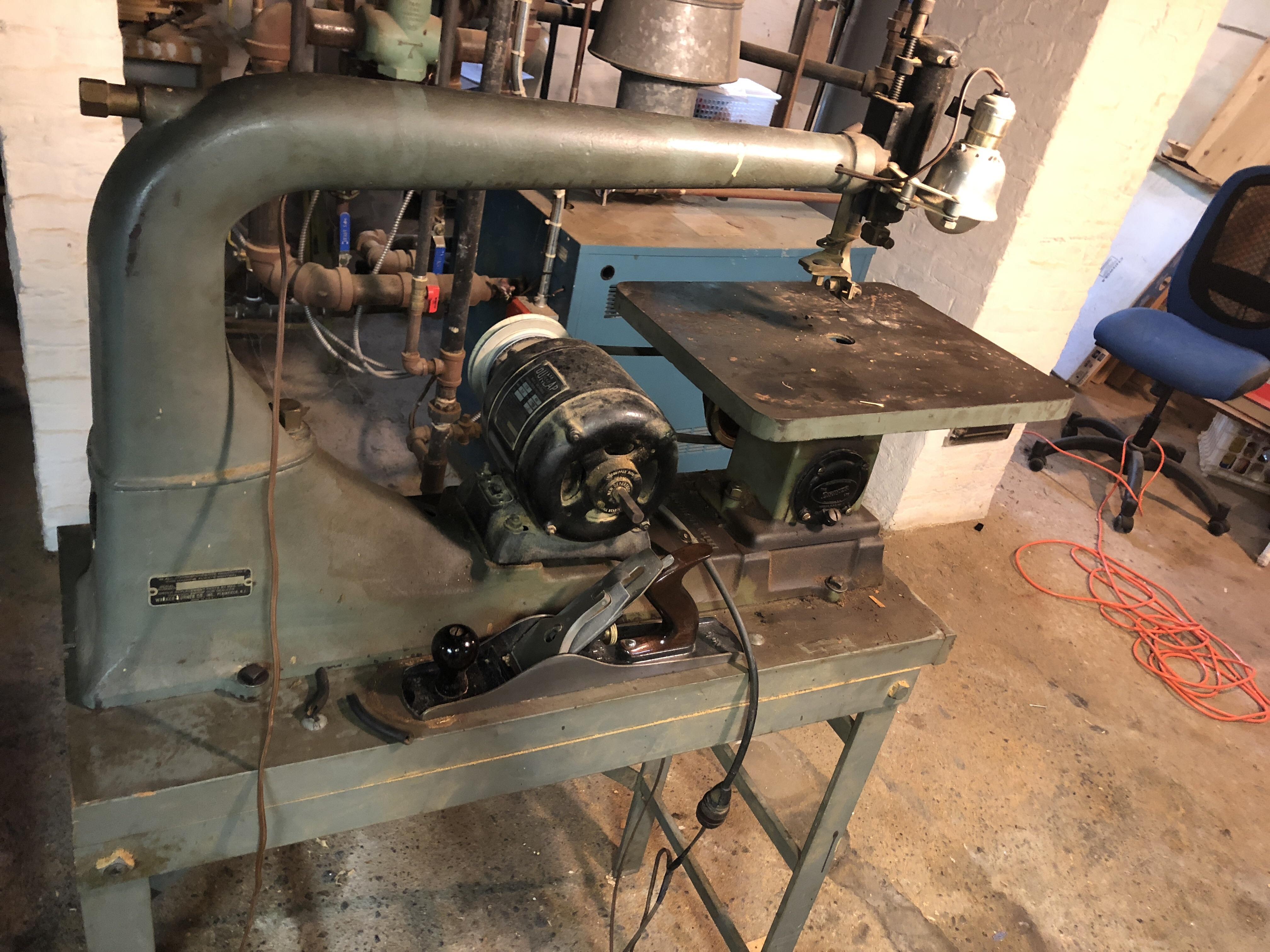 Old Walker Turner scroll saw I picked up for free. Works great, even