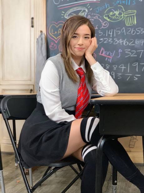 Pokimane Scrolller