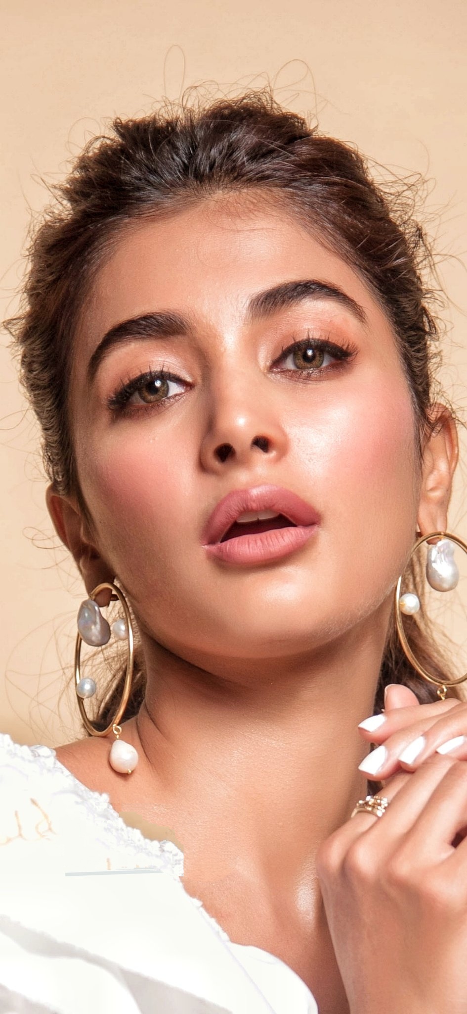 Pooja Hegde | Scrolller