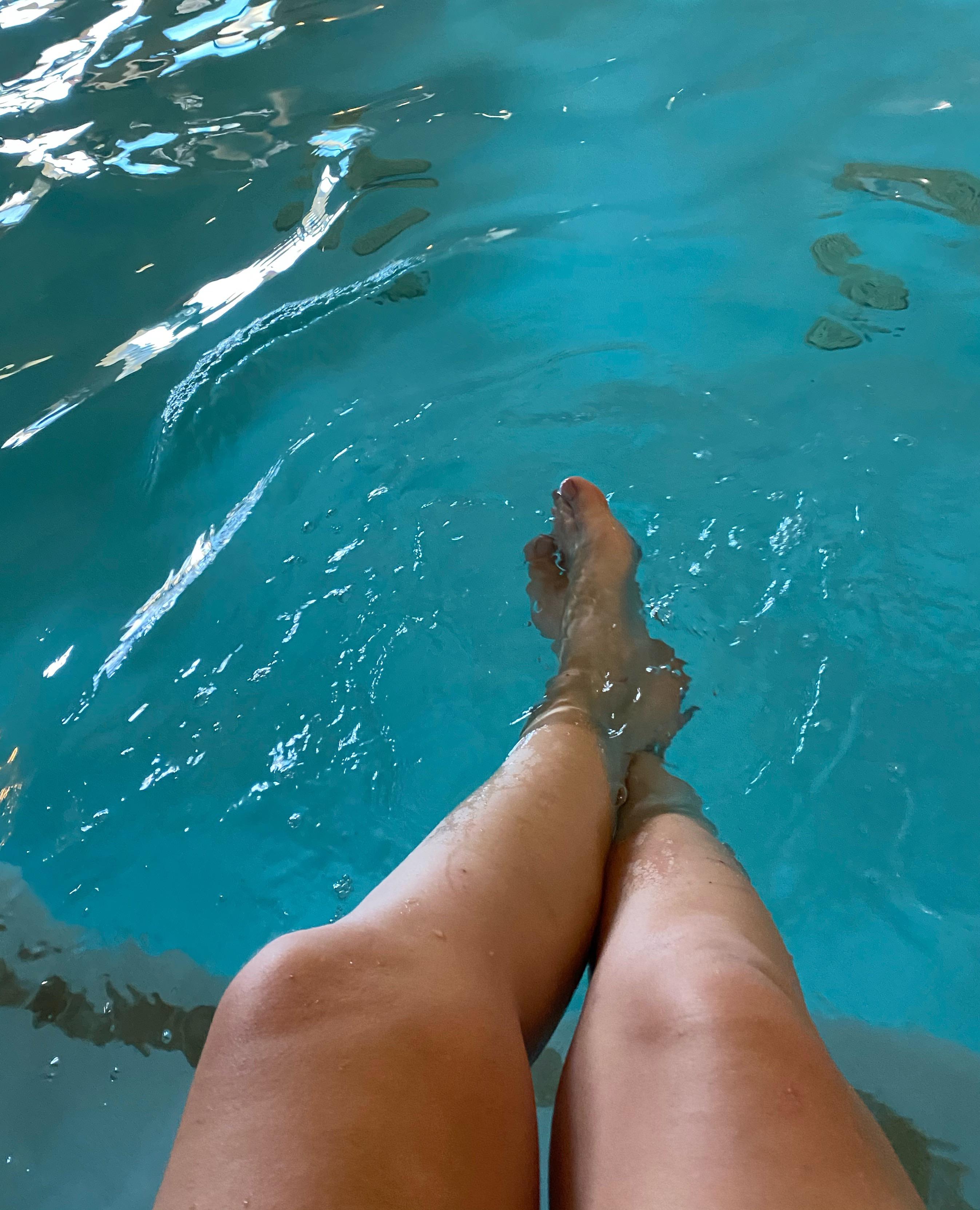 Scrolller Pool pool day :) | Scrolller