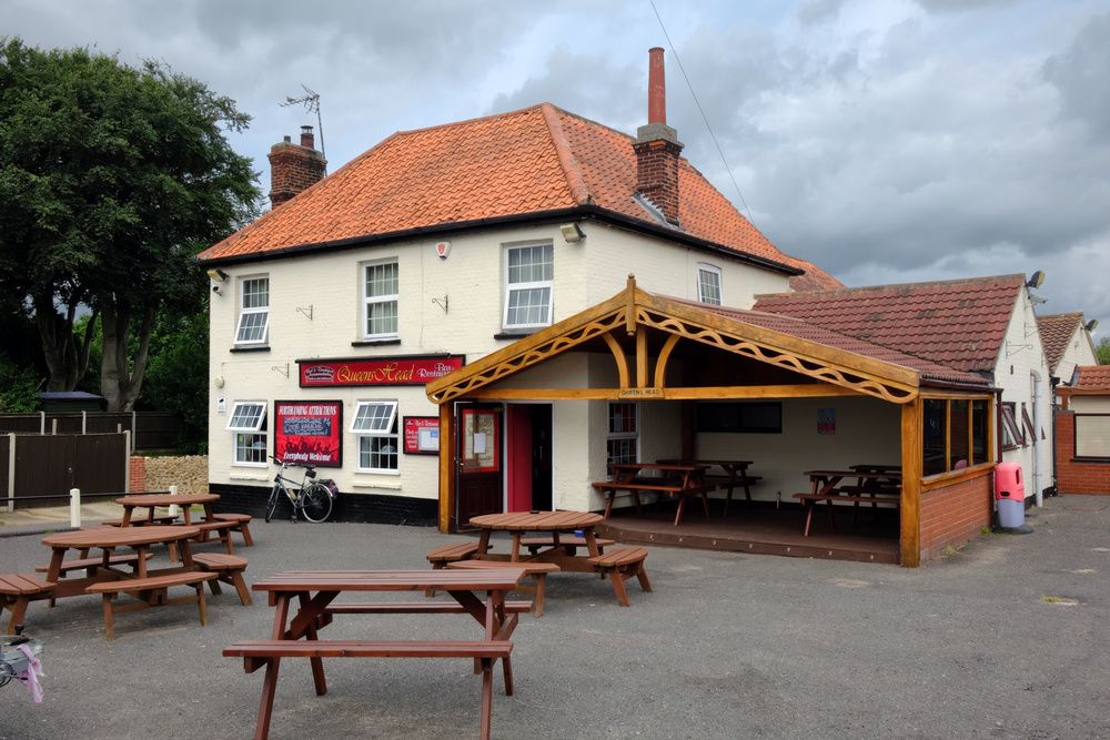 Pub Photo of the Week: Burgh Castle Queen's Head | Scrolller