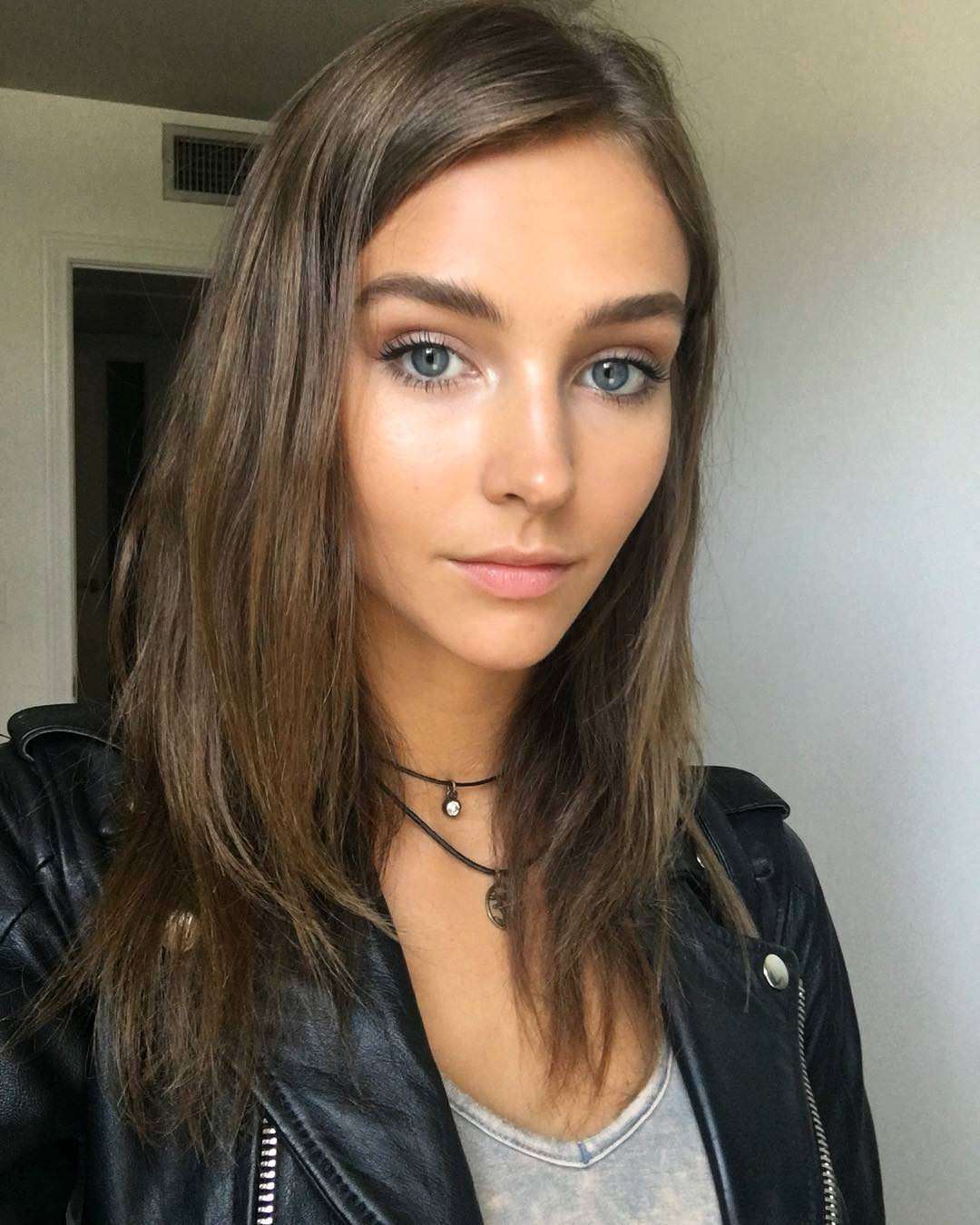 Rachel Cook | Scrolller