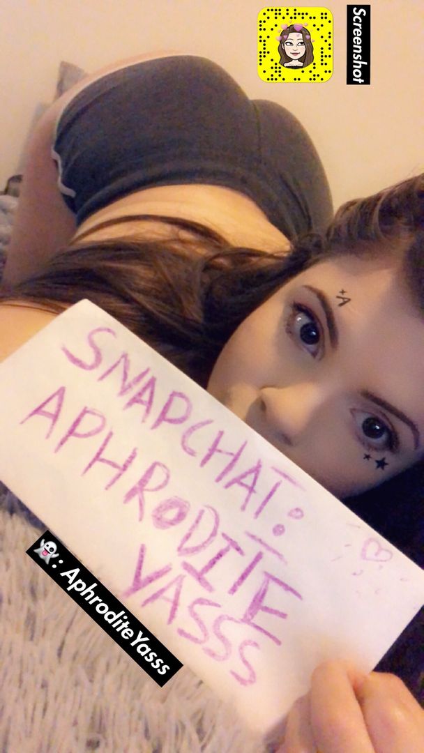 Secretly the dick i suck is my step brother’s