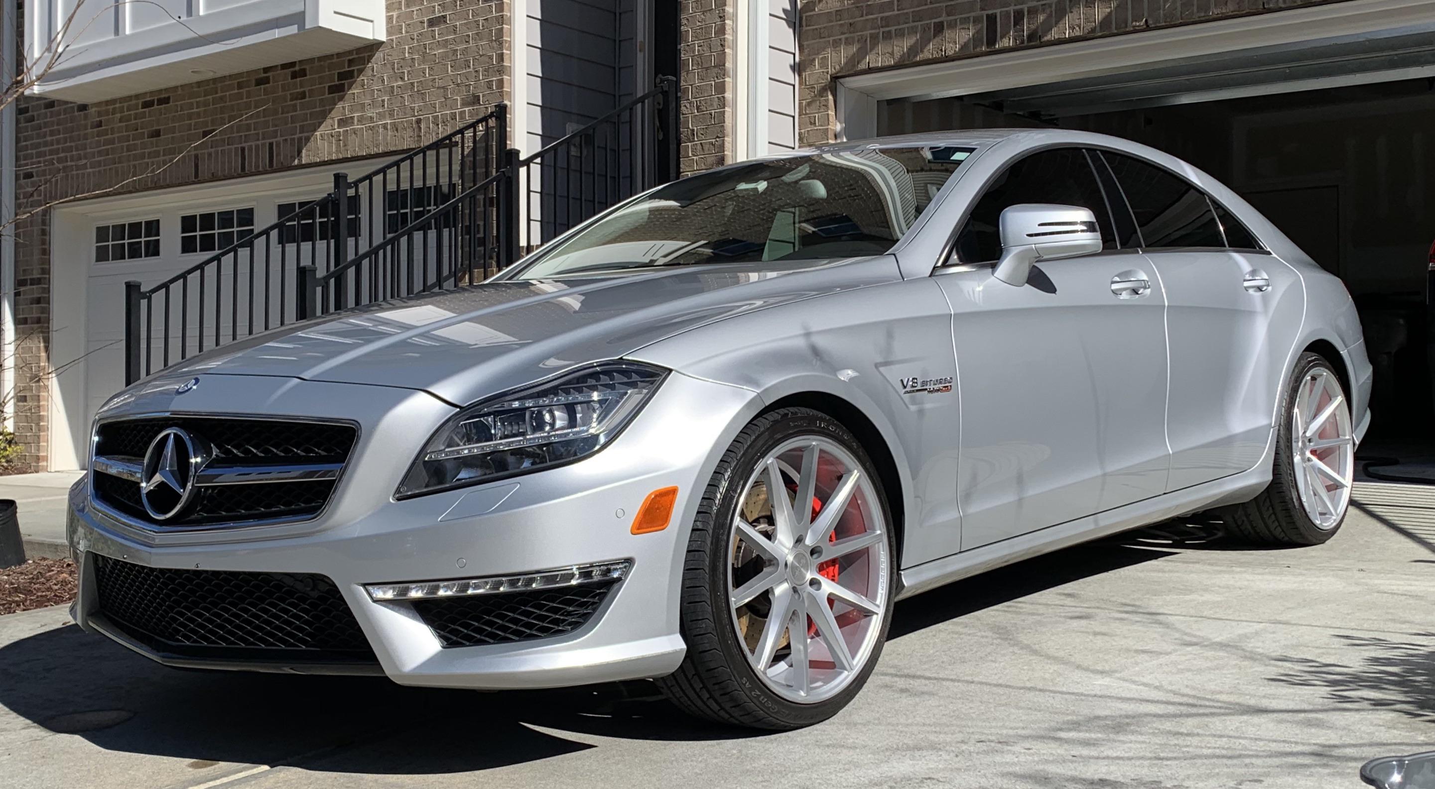 She cleans up nicely. | Scrolller