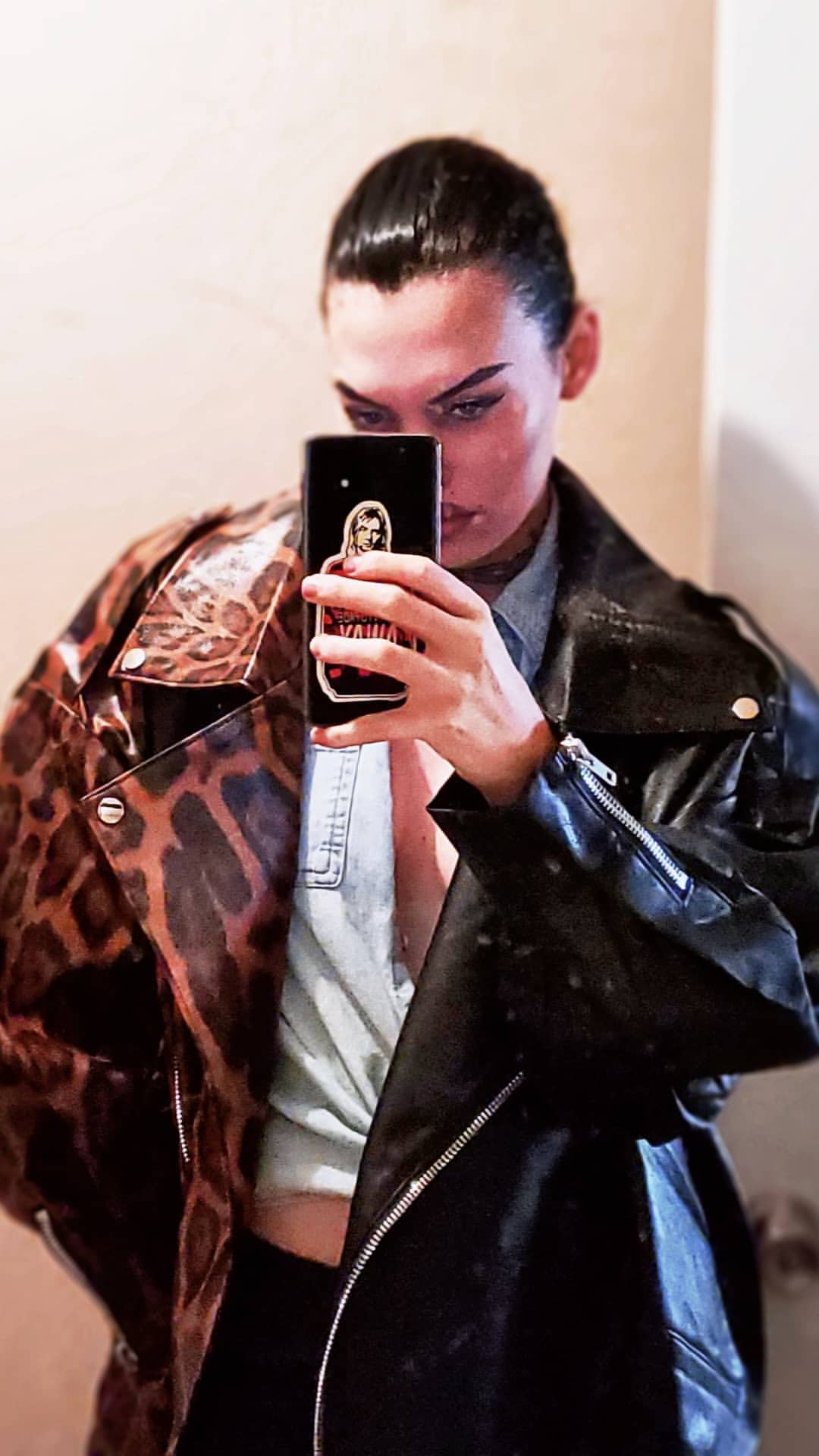 She sure does love leopard print stuff lol | Scrolller