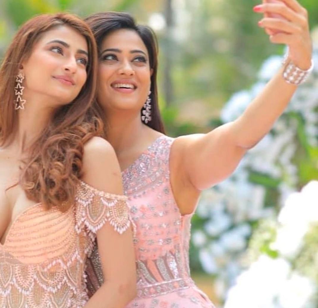 Shweta Tiwari Shweta Tiwari, nice & [w]armpits | Scrolller