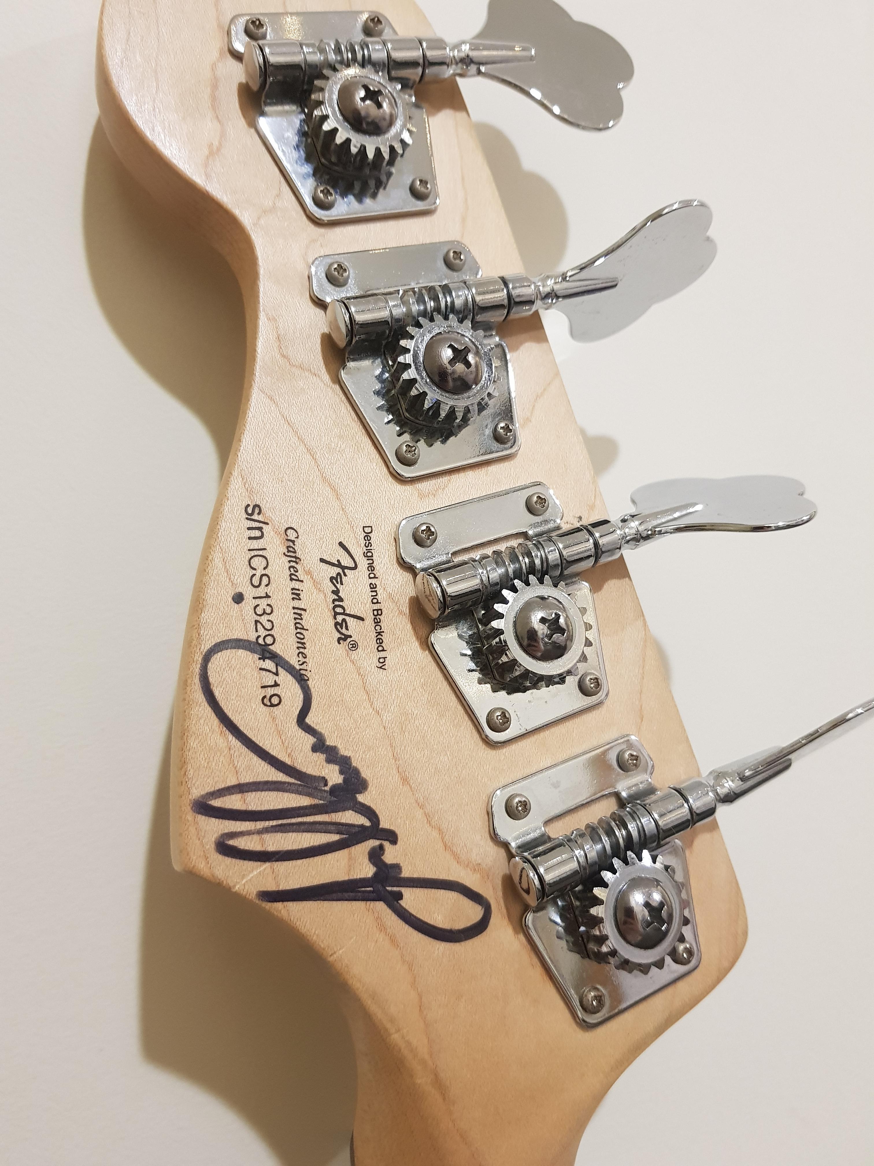 signed by jazz legend james morrison Scrolller signed by jazz legend james morrison Scrolller