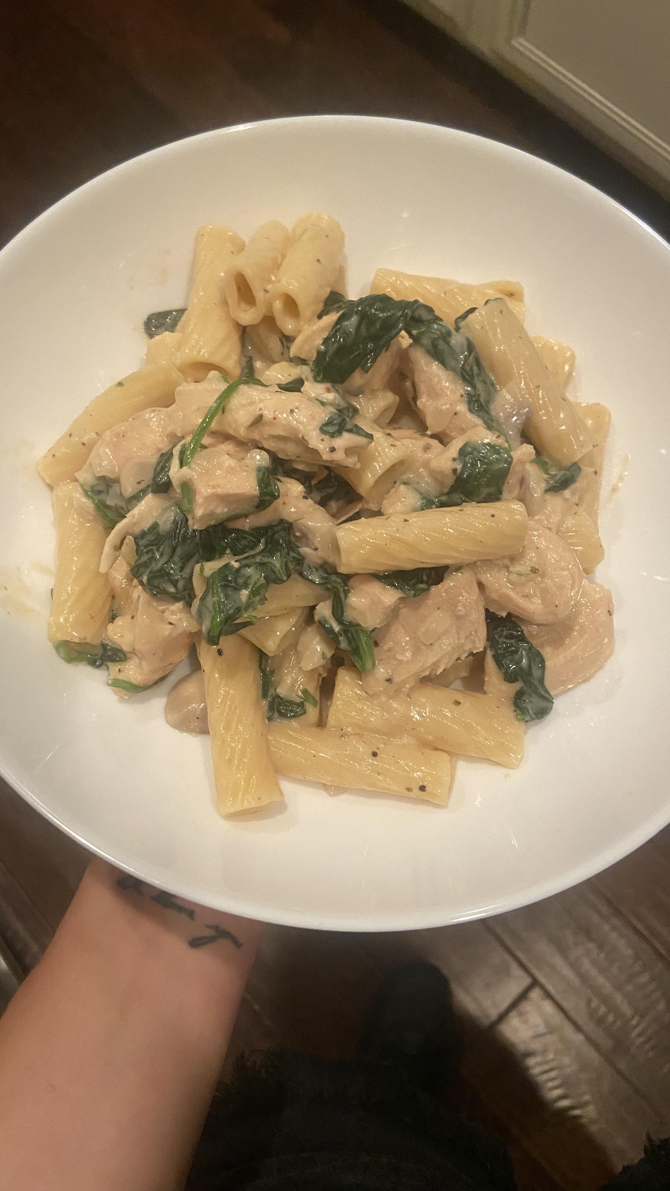 Simple chicken mushroom spinach pasta | Scrolller