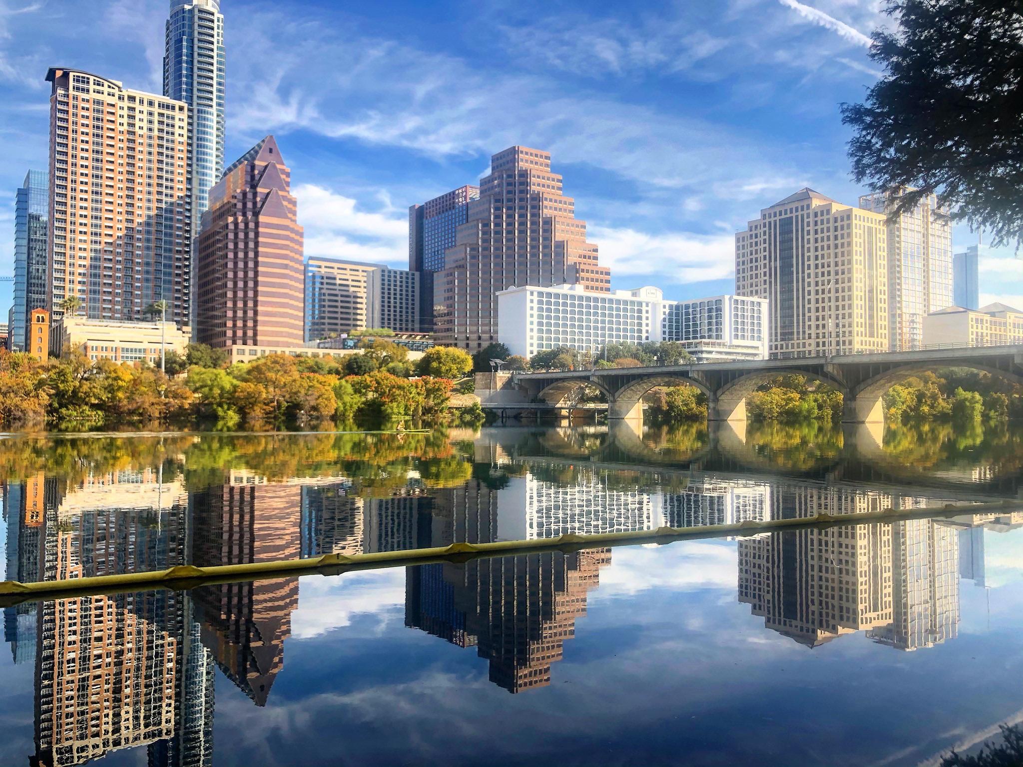 skyline-reflection-scrolller