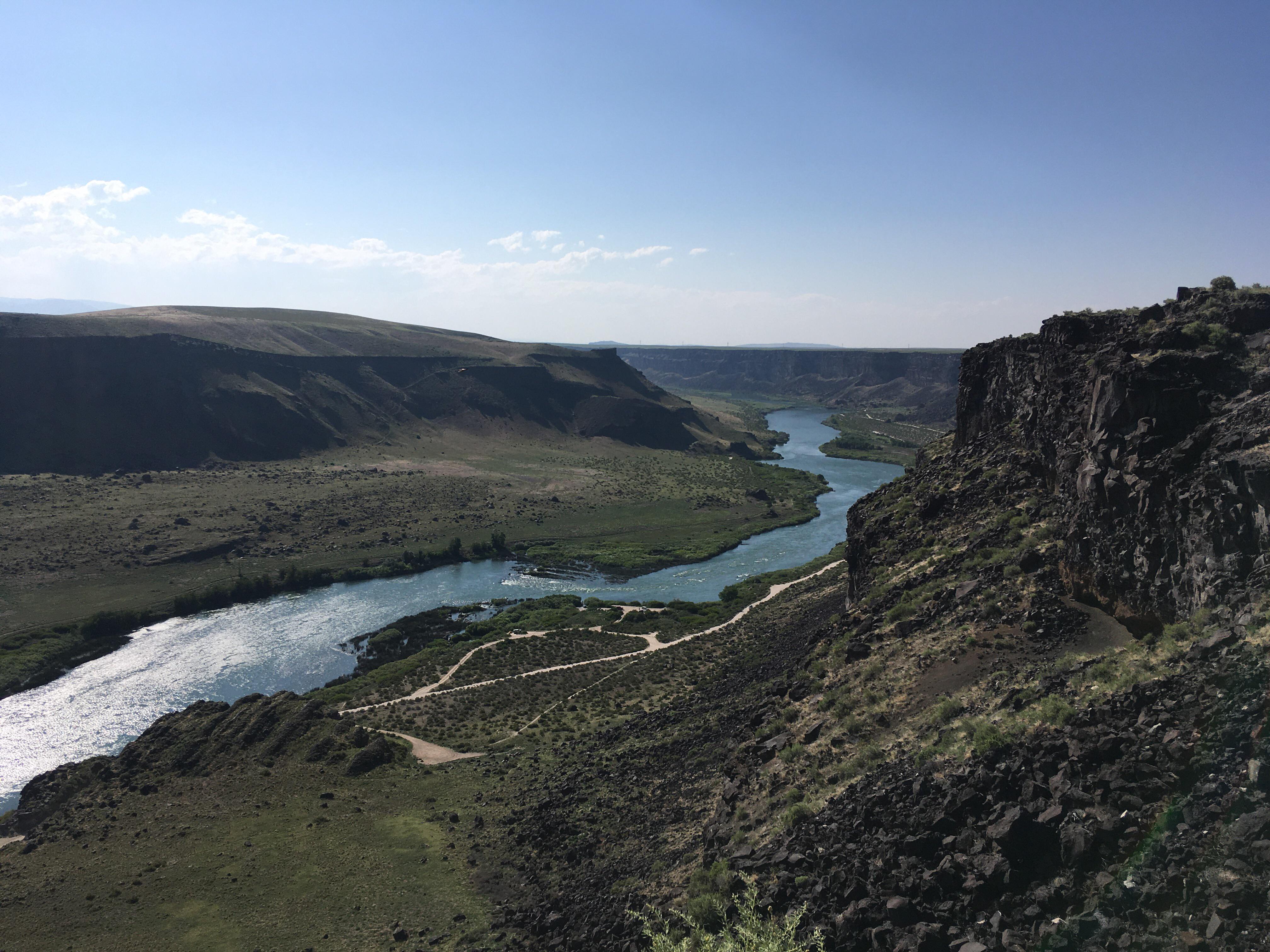 Snake River in Idaho, Morley Nelson Birds of Prey Area Scrolller
