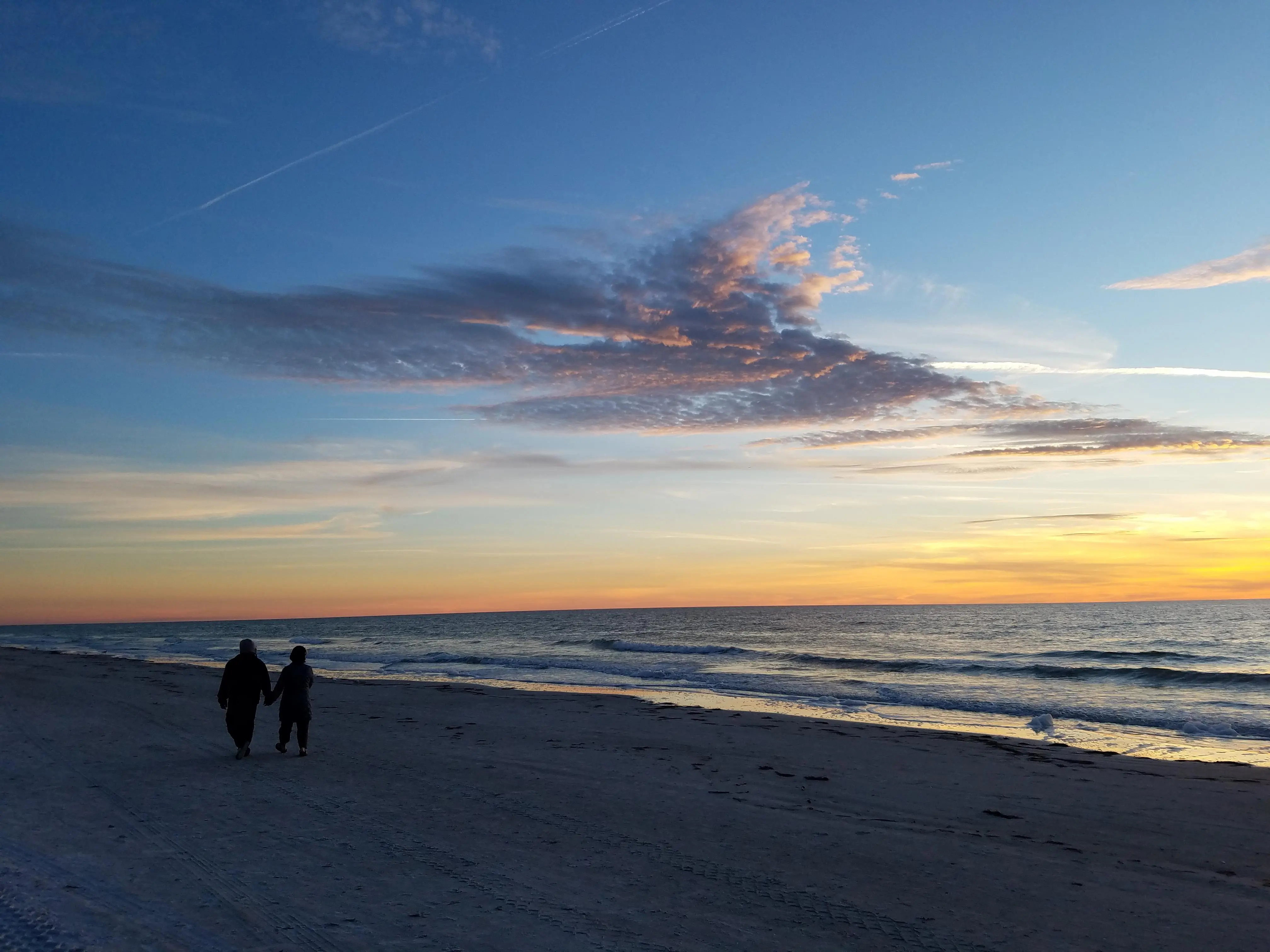 Indian Rocks Ffe Sunsetting in Indian Rocks, FL | Scrolller