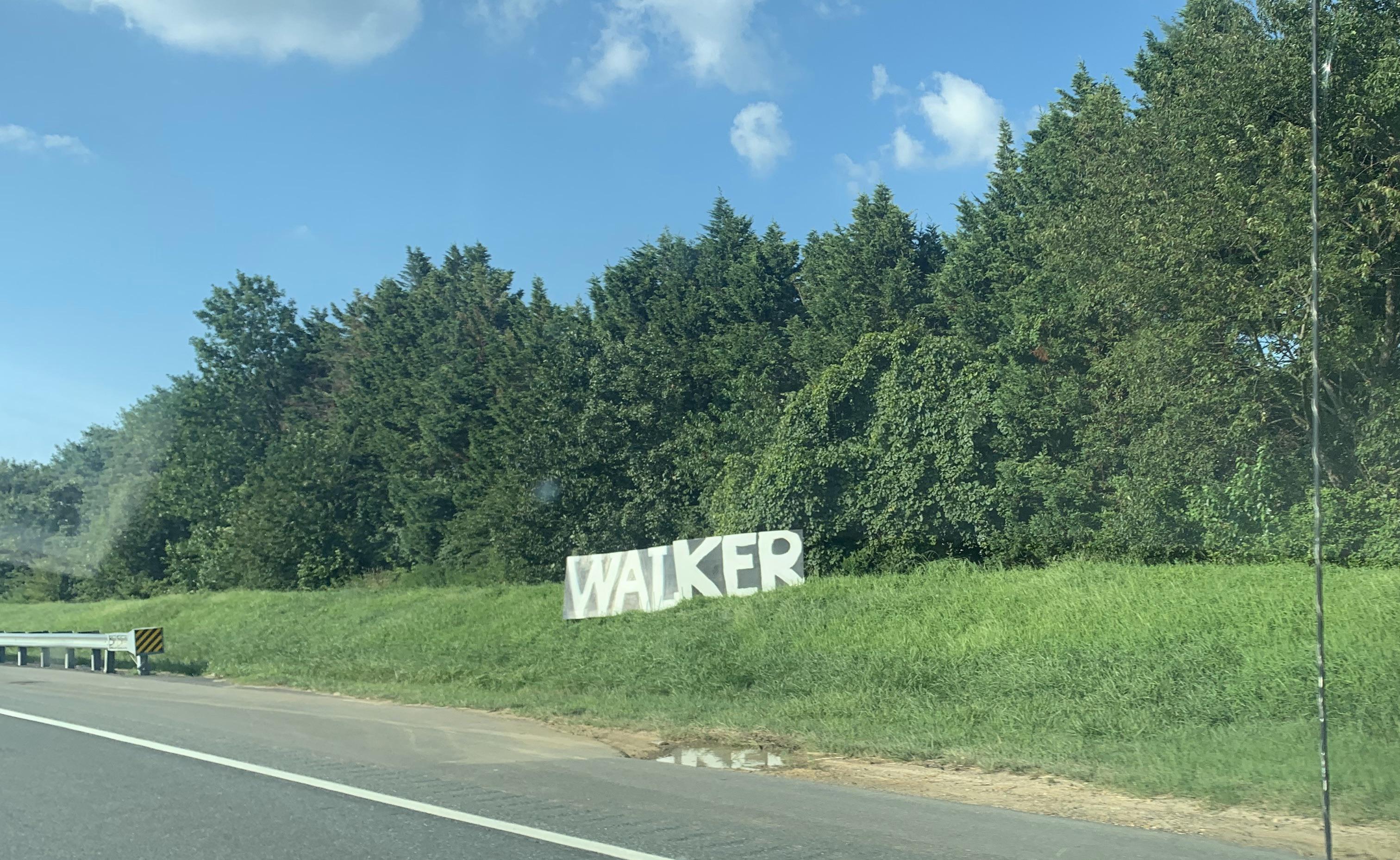 The signs are getting bigger.... | Scrolller