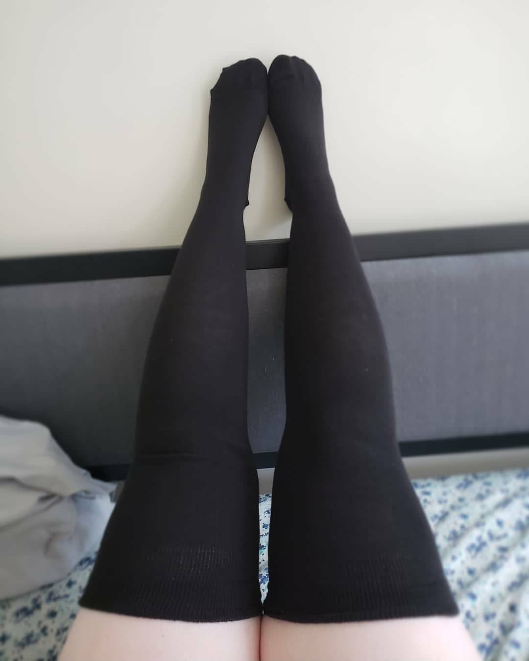 Thick thighs and stockinged feet 😋 | Scrolller