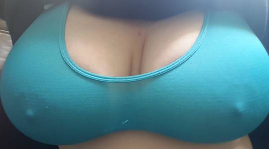 Sports bra
