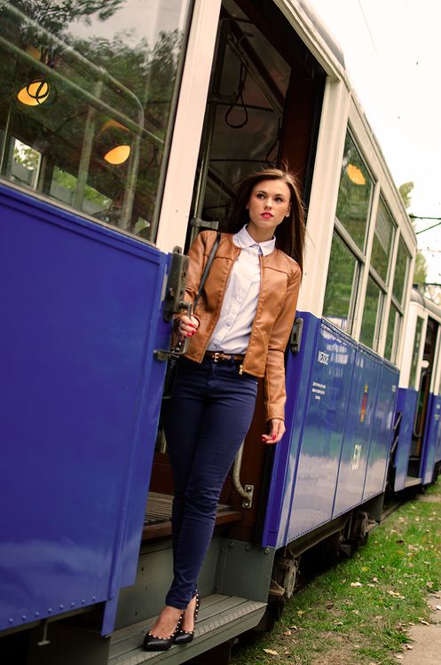 Train Girl Scrolller