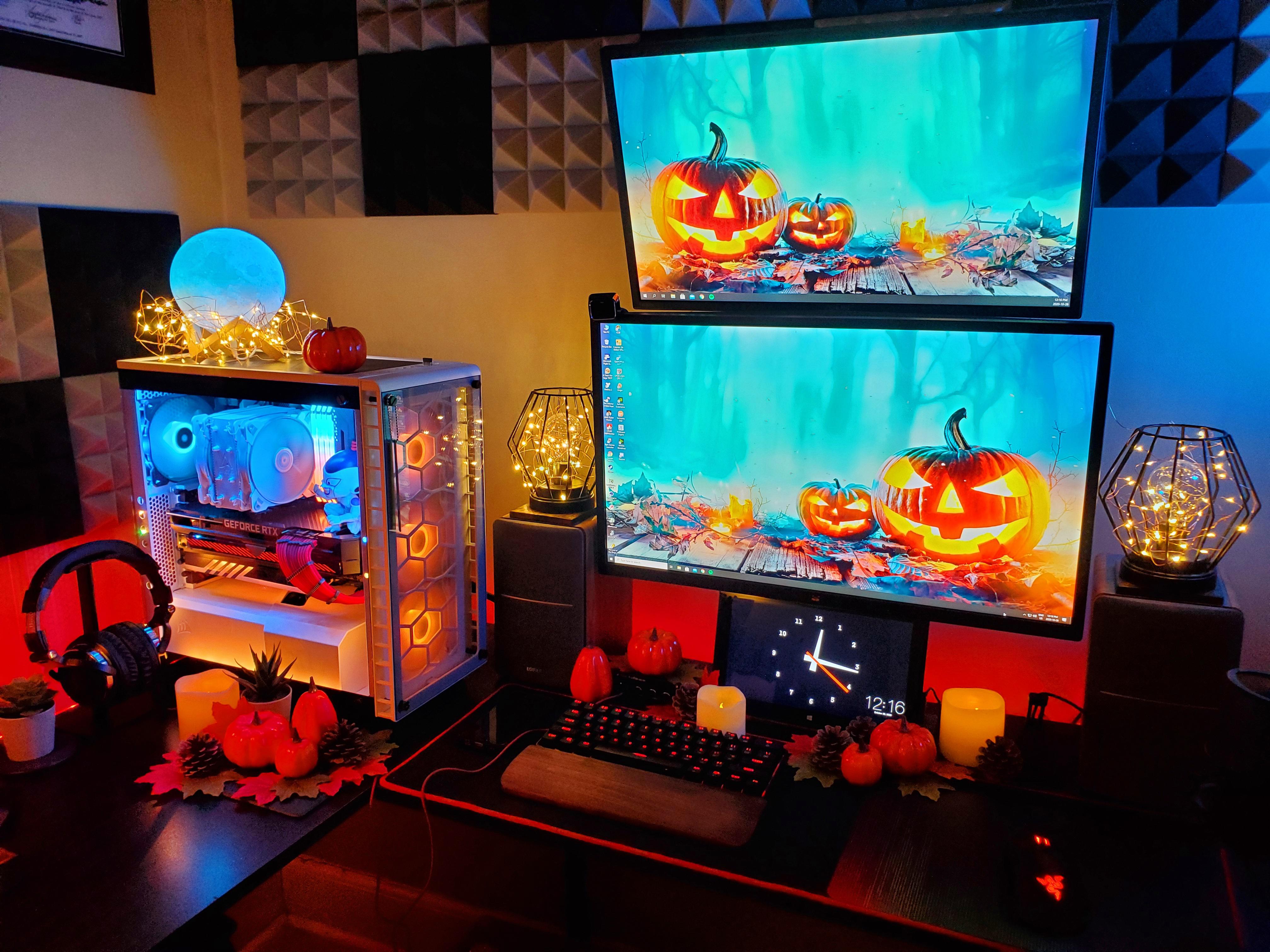 Trick or treat! Scrolller